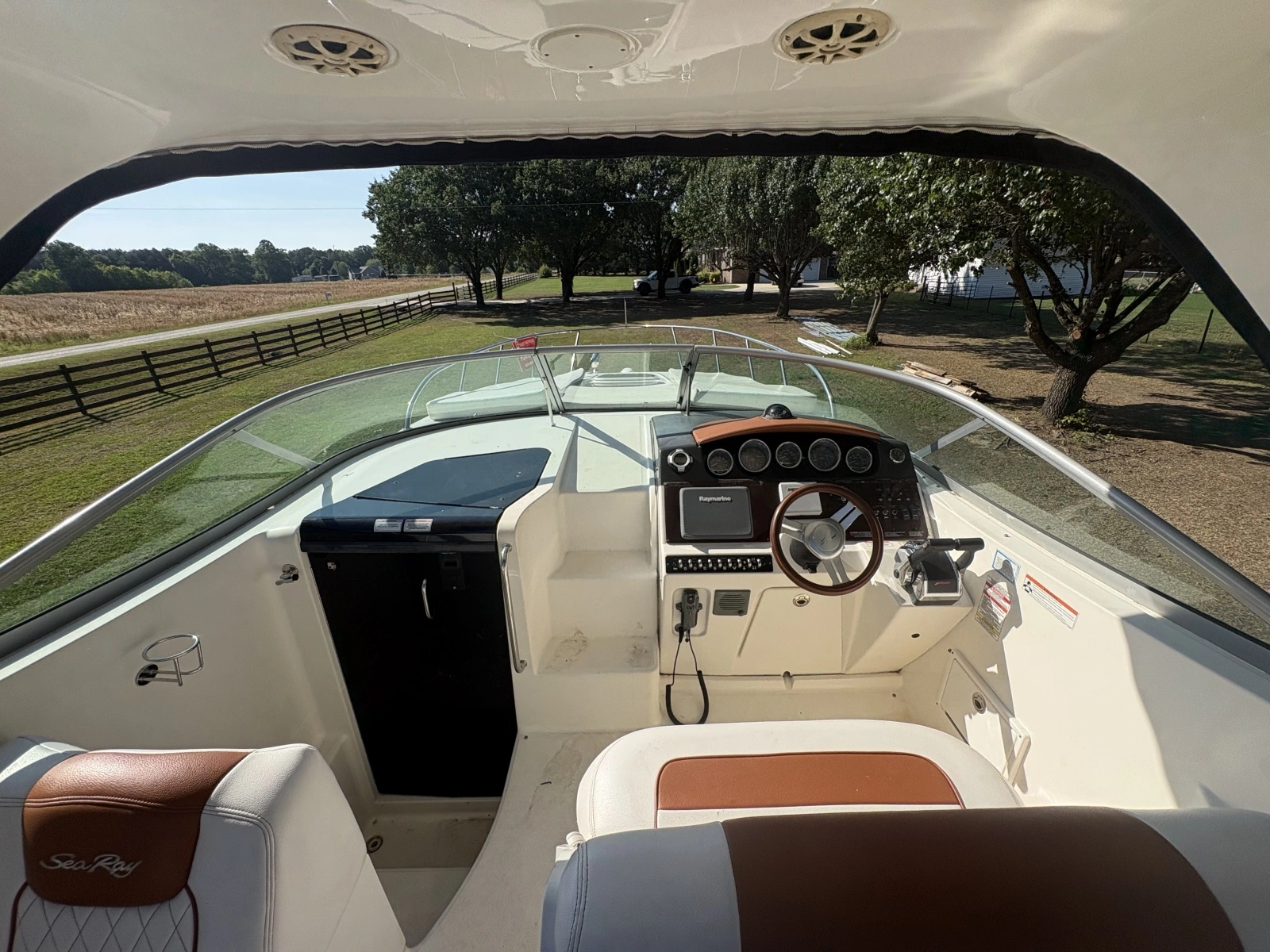2010 Sea Ray 310 Sundancer