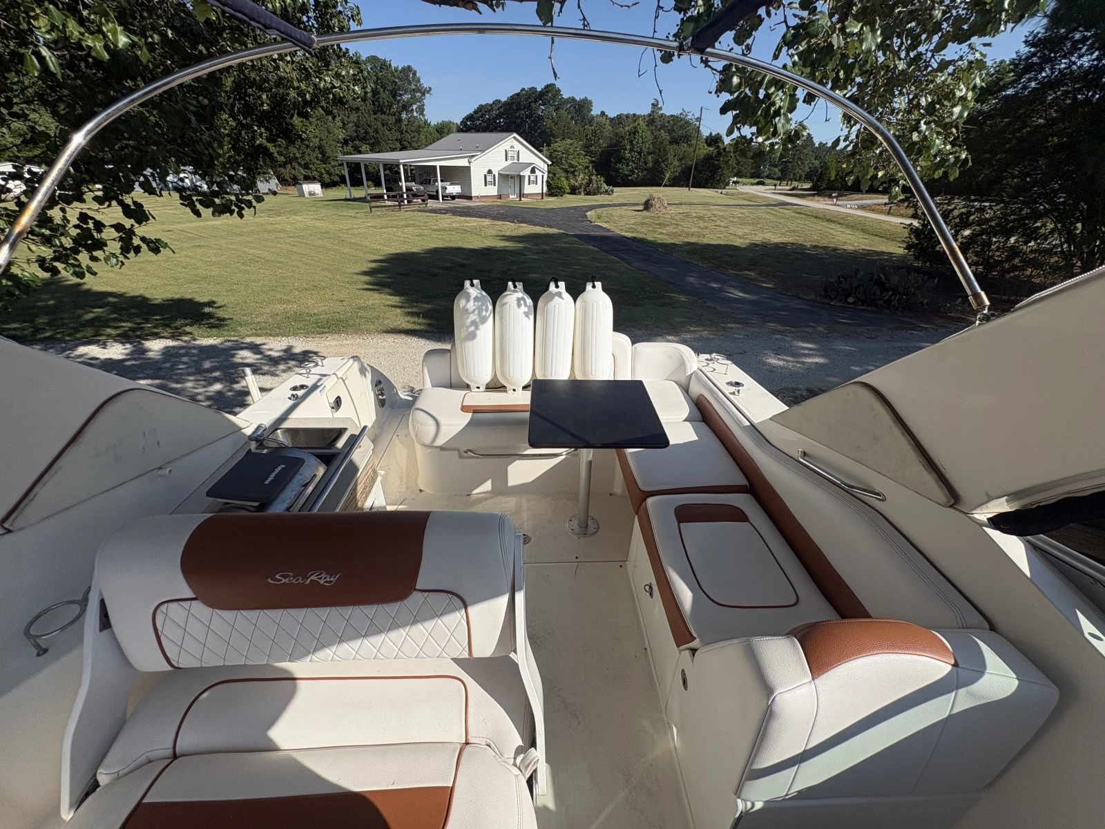 2010 Sea Ray 310 Sundancer