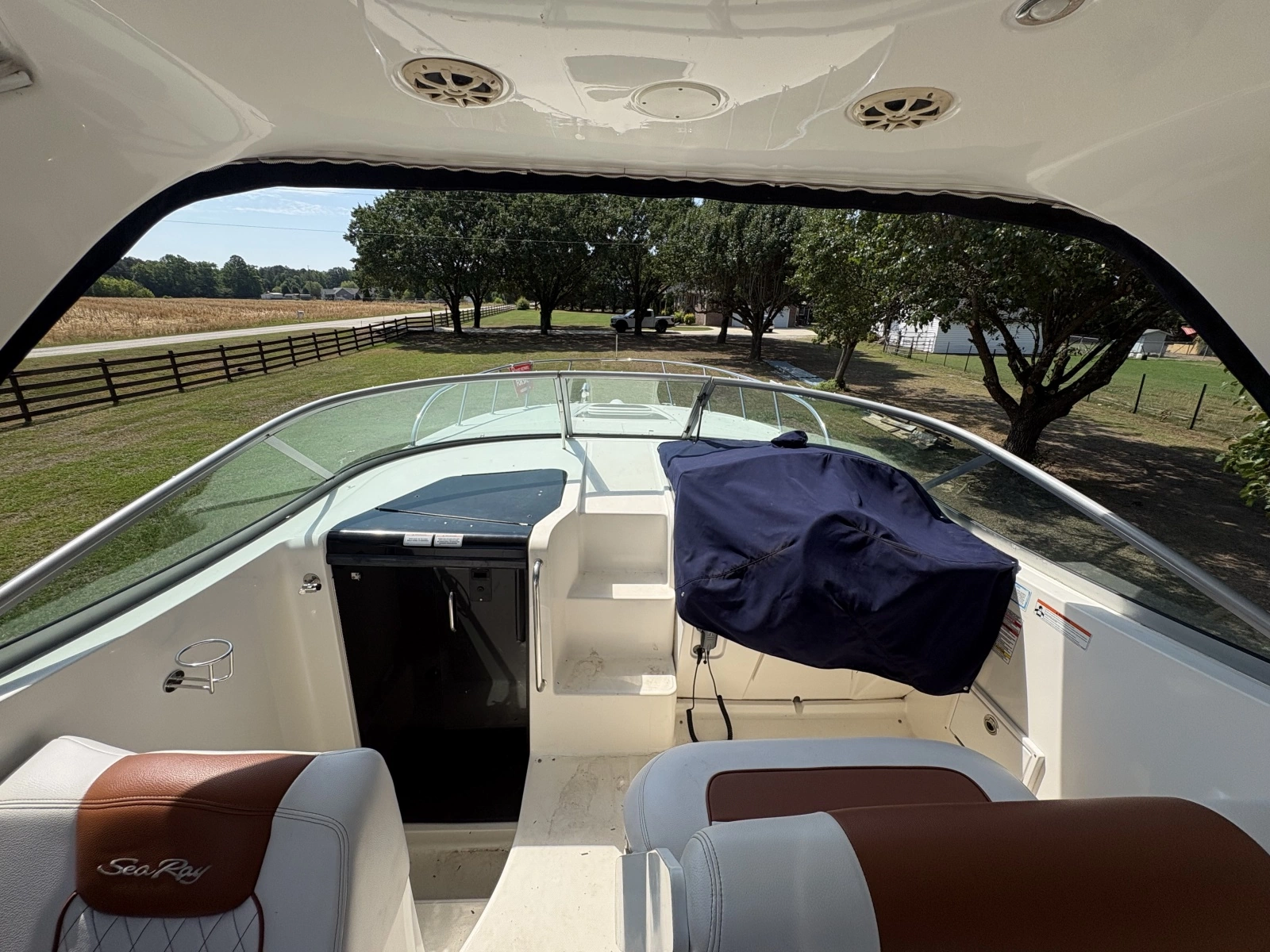 2010 Sea Ray 310 Sundancer