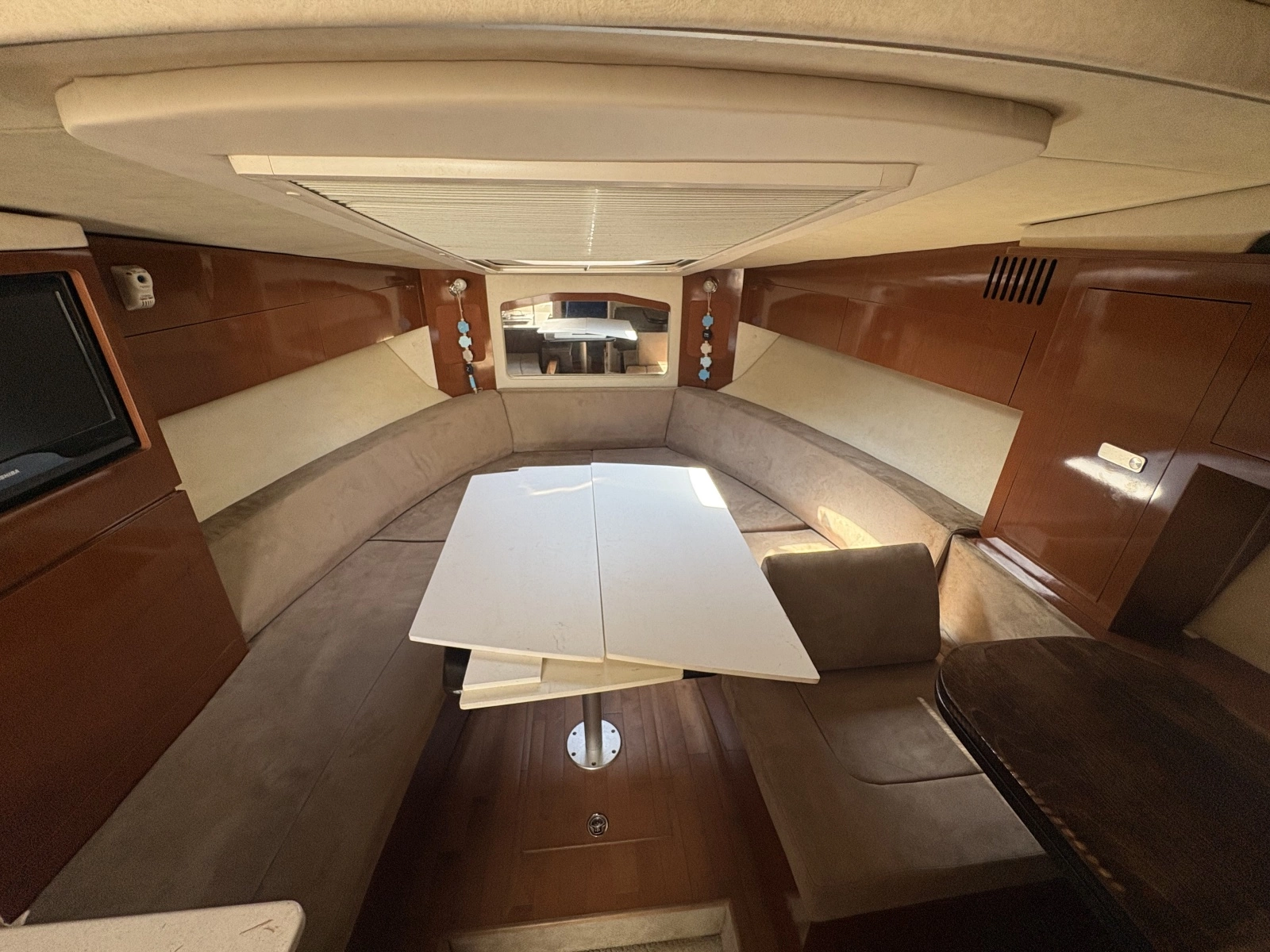 2010 Sea Ray 310 Sundancer