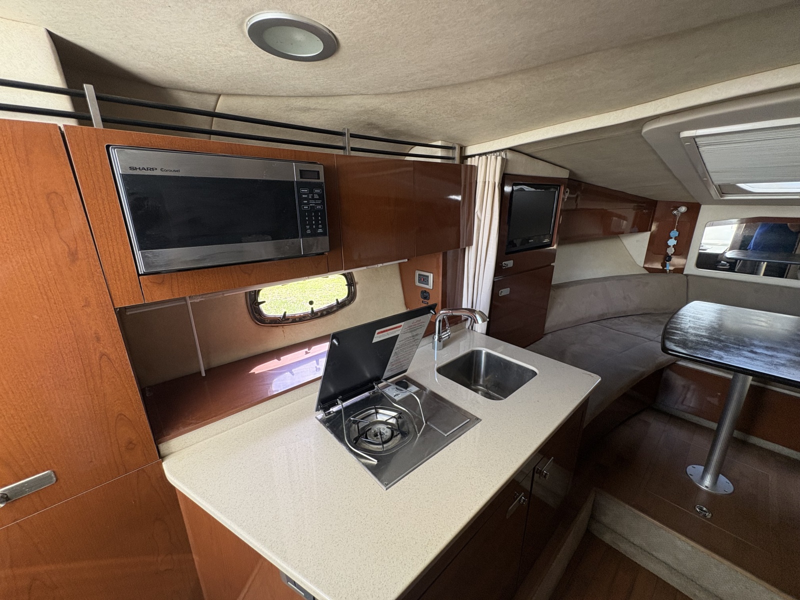 2010 Sea Ray 310 Sundancer