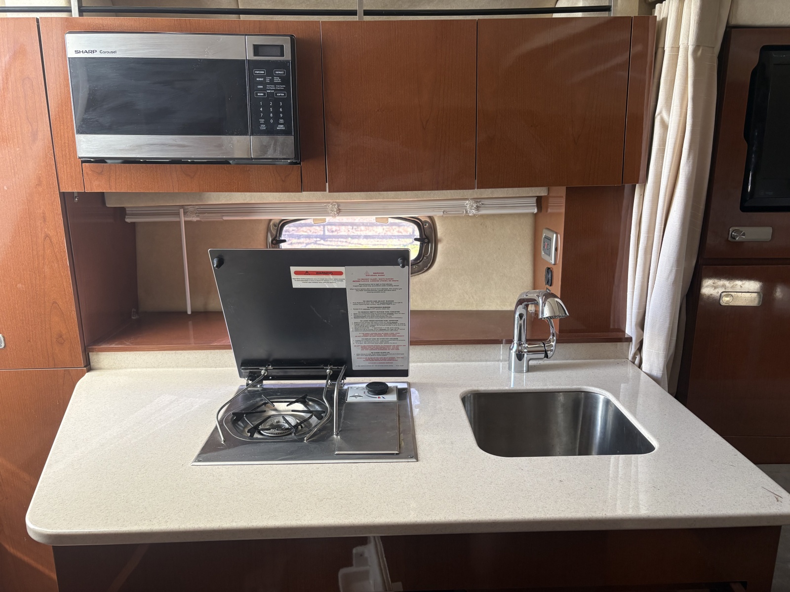 2010 Sea Ray 310 Sundancer