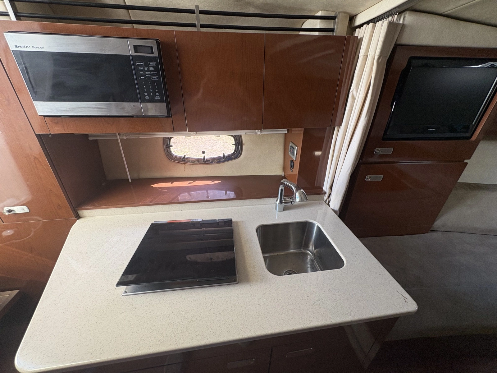 2010 Sea Ray 310 Sundancer