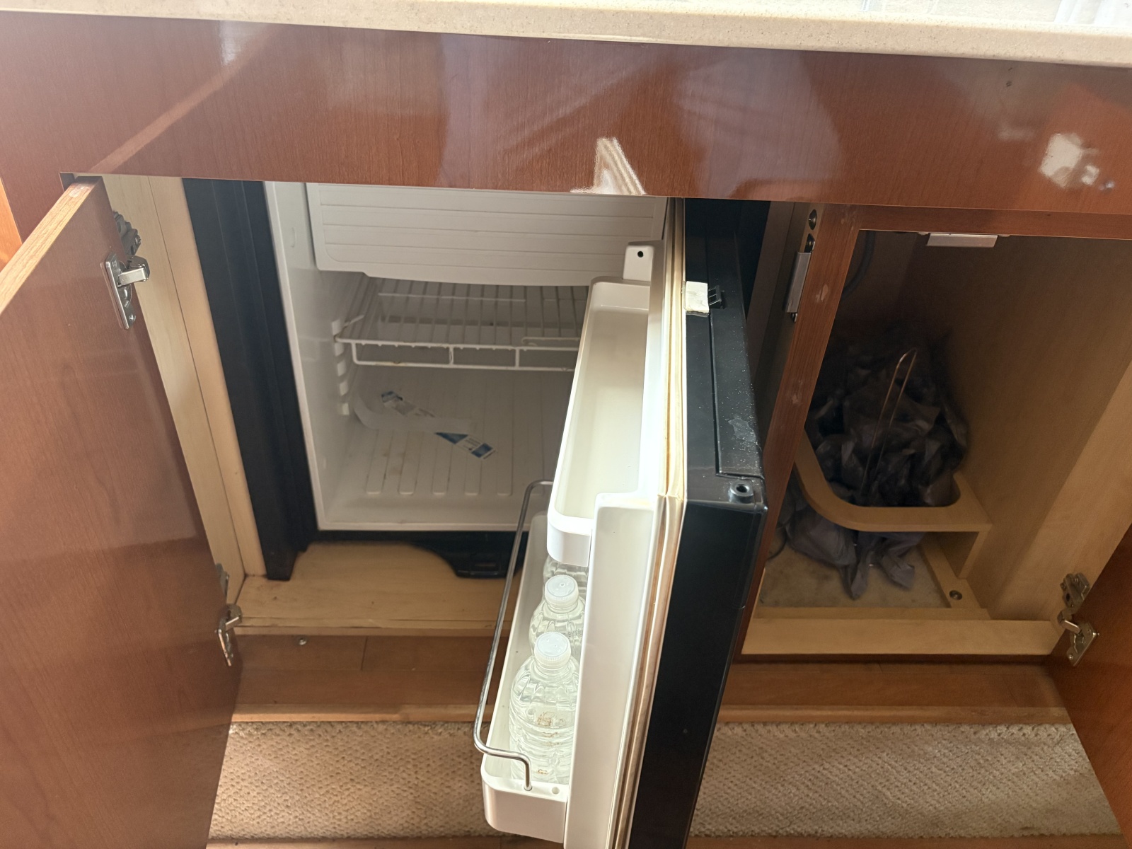 2010 Sea Ray 310 Sundancer