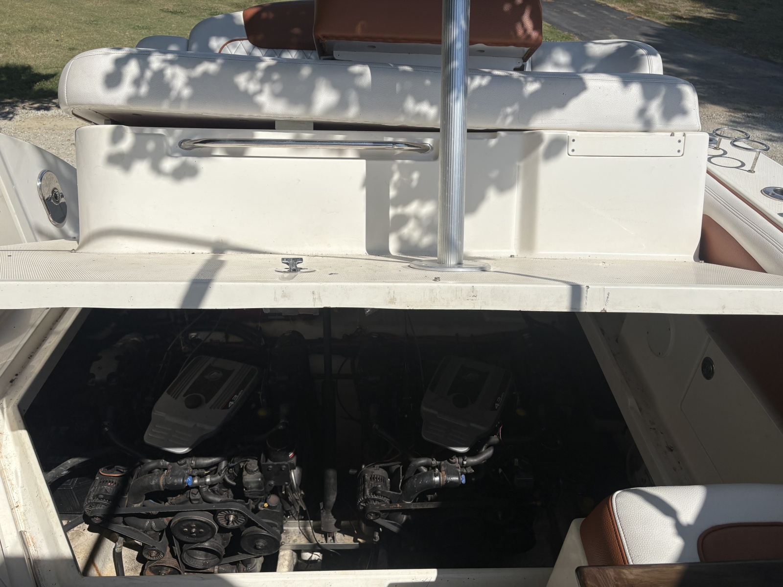 2010 Sea Ray 310 Sundancer