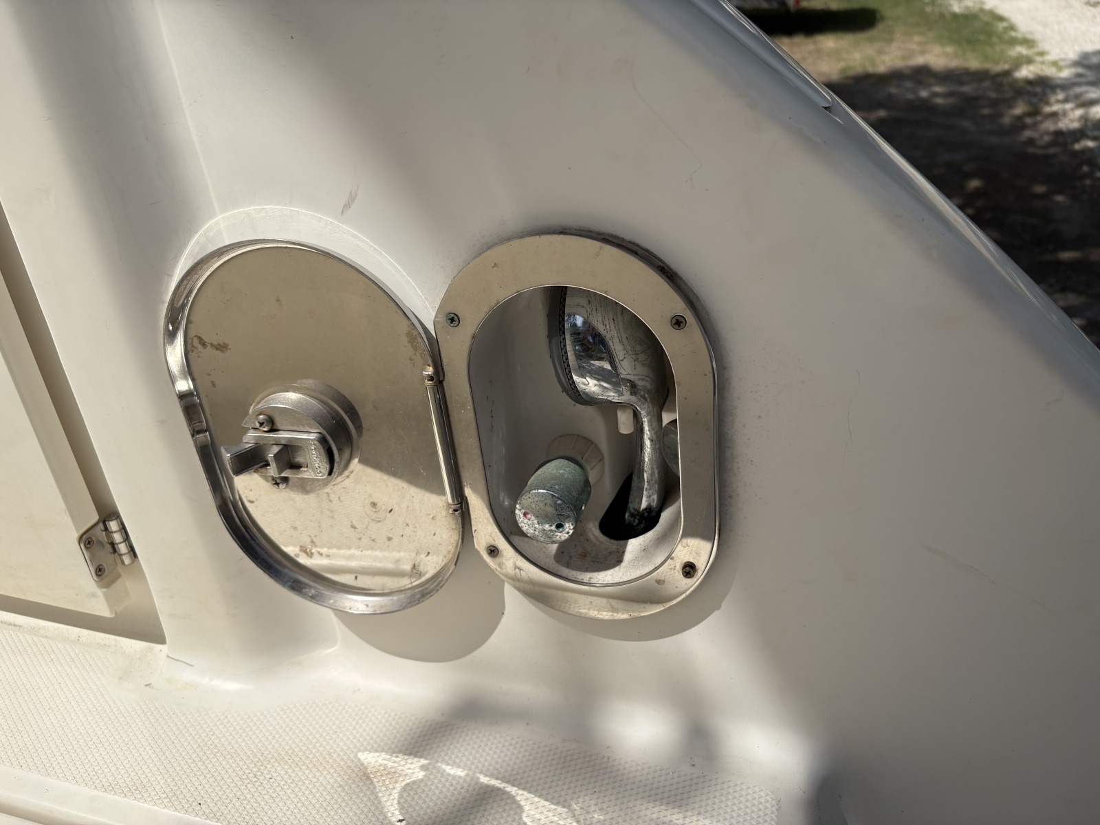 2010 Sea Ray 310 Sundancer