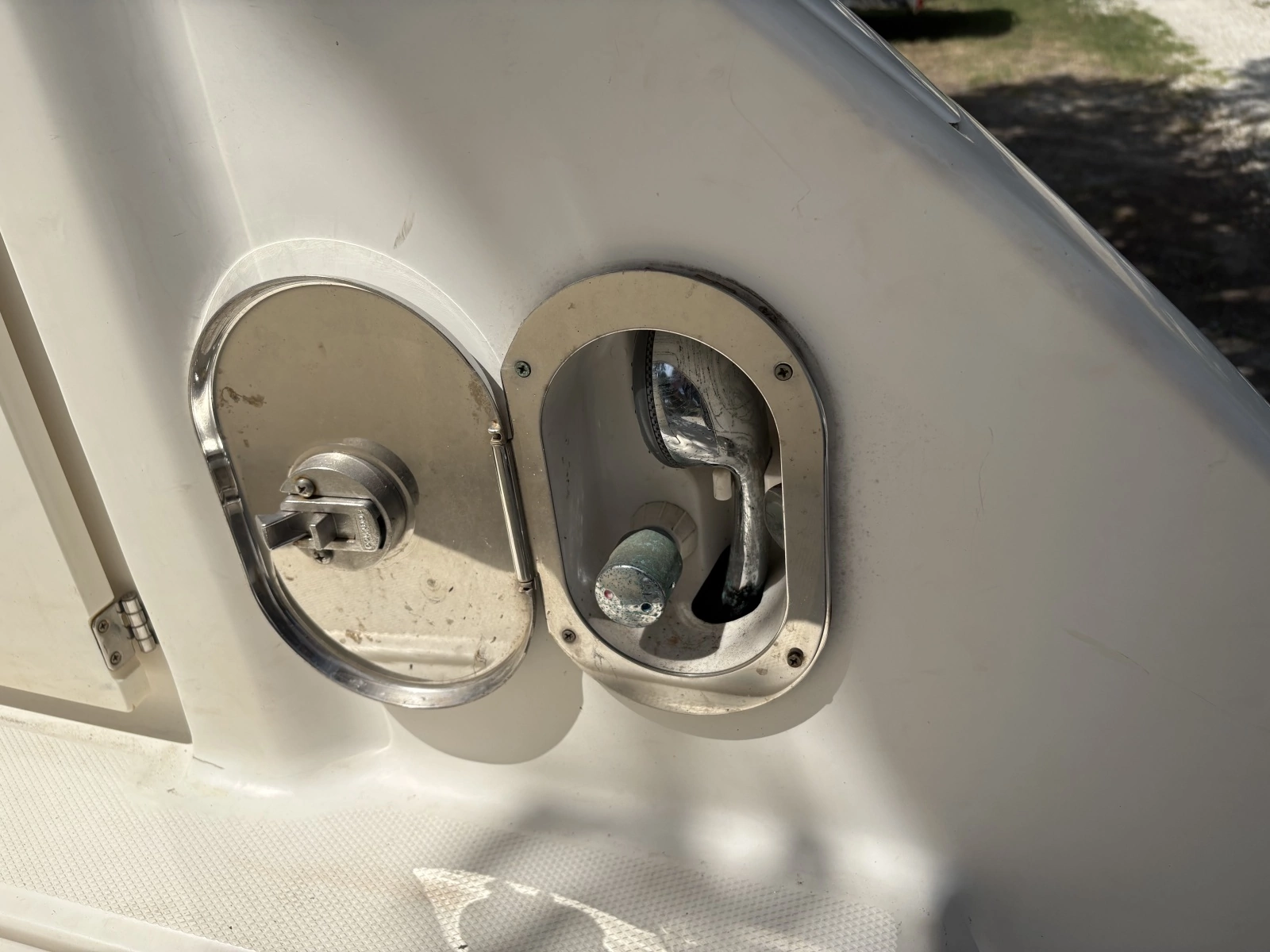2010 Sea Ray 310 Sundancer