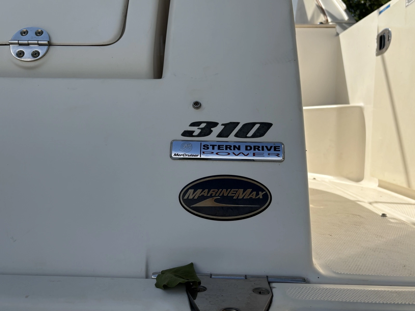 2010 Sea Ray 310 Sundancer