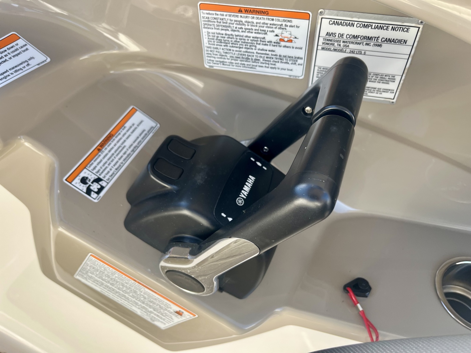 2013 Yamaha Boats 242 Limited S 24