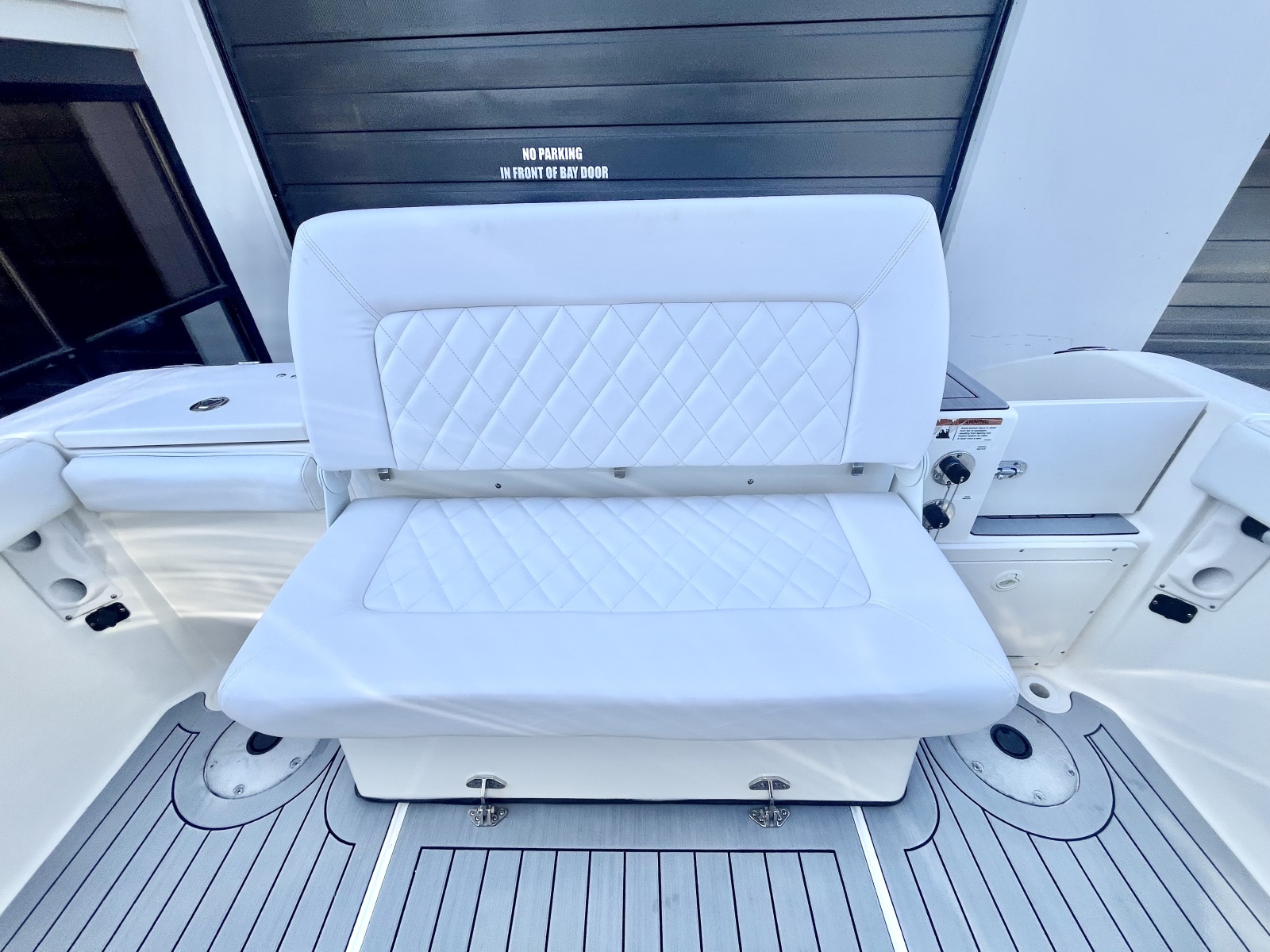 2008 Sea Swirl Striper 2101 WA