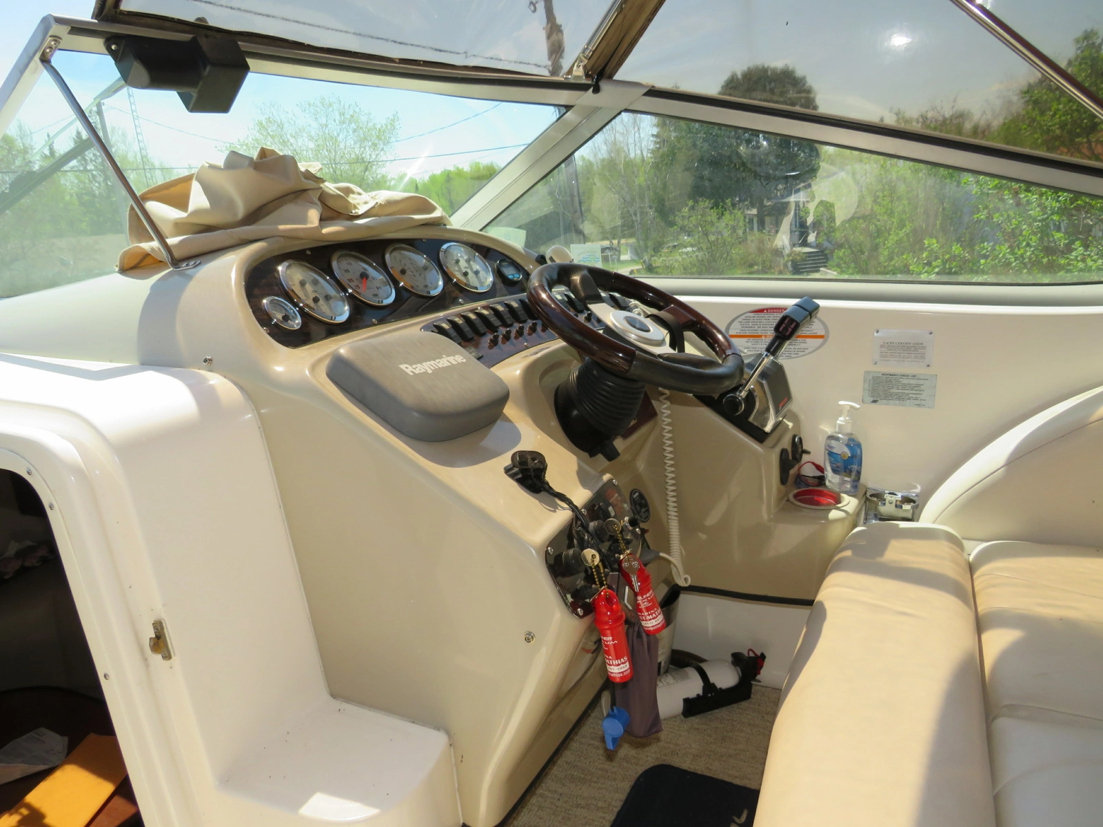 2001 Chaparral 300 Signature