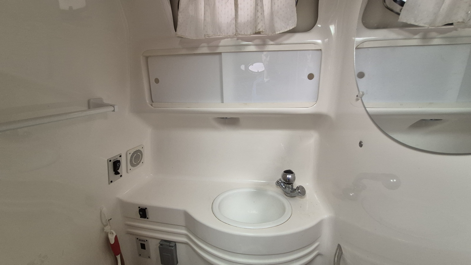 2001 Chaparral 300 Signature