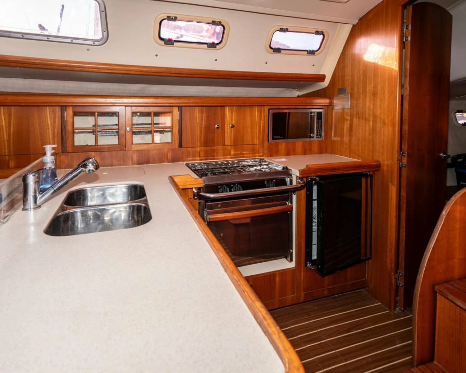 2006 Hunter 38