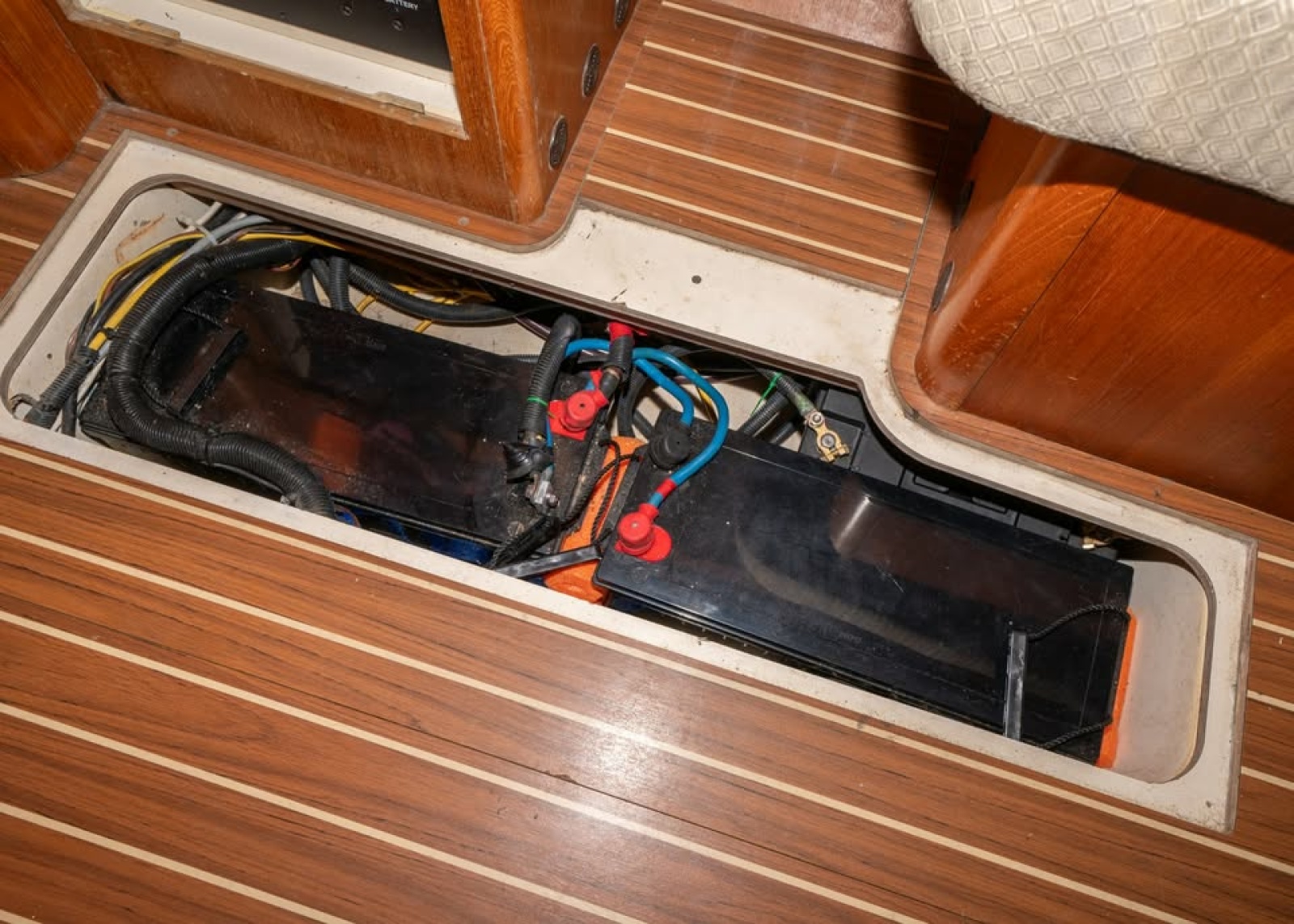 2006 Hunter 38