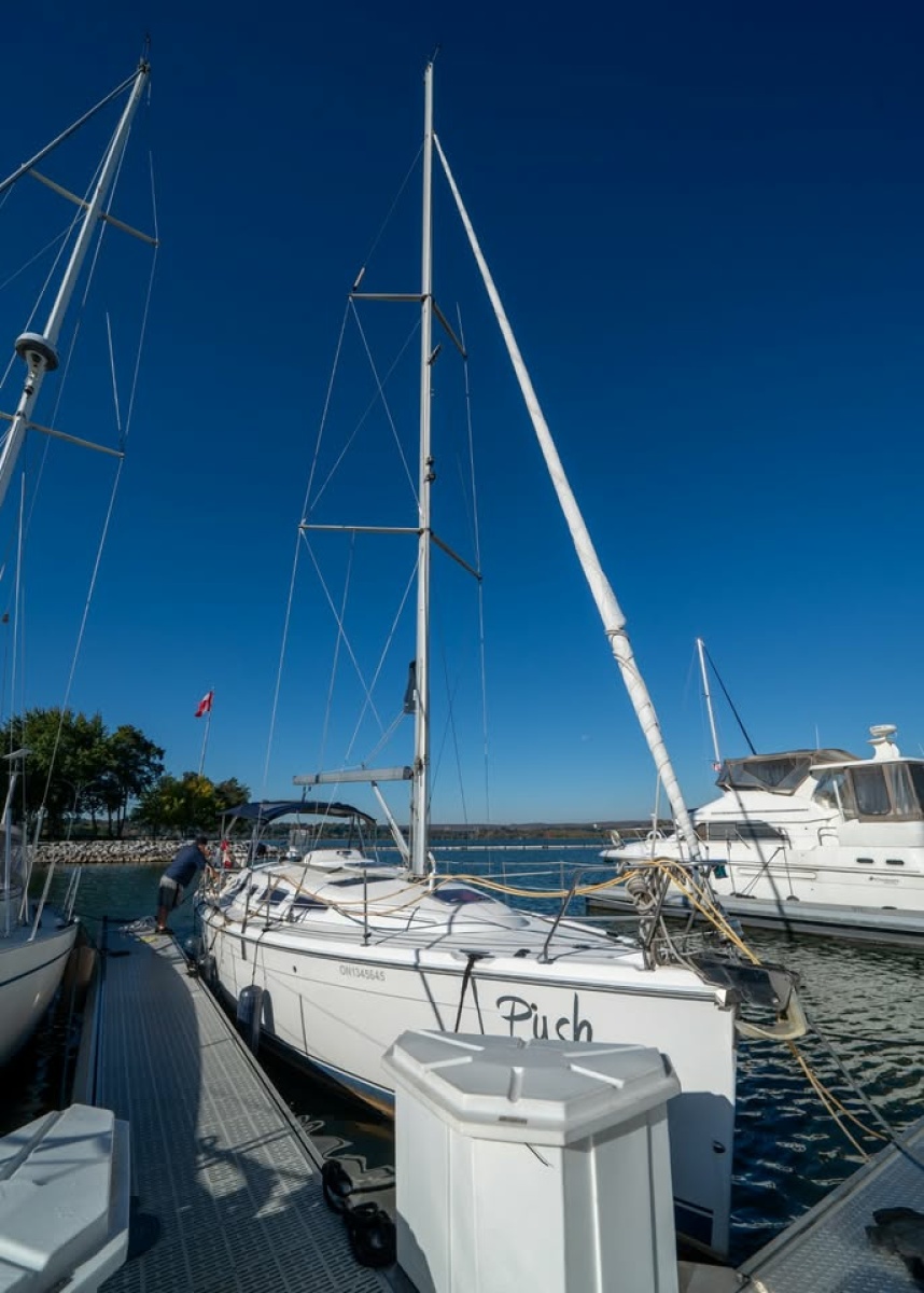 2006 Hunter 38