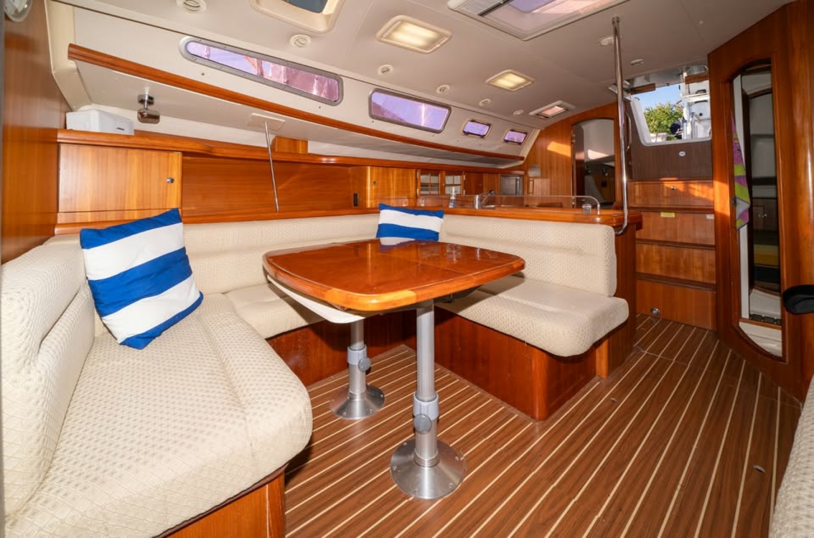 2006 Hunter 38