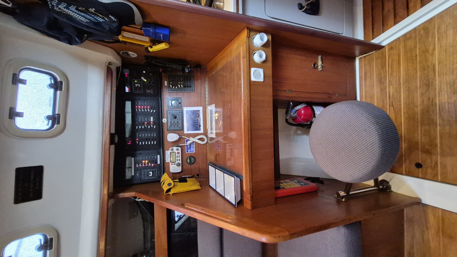 1988 Hunter Legend 37 37