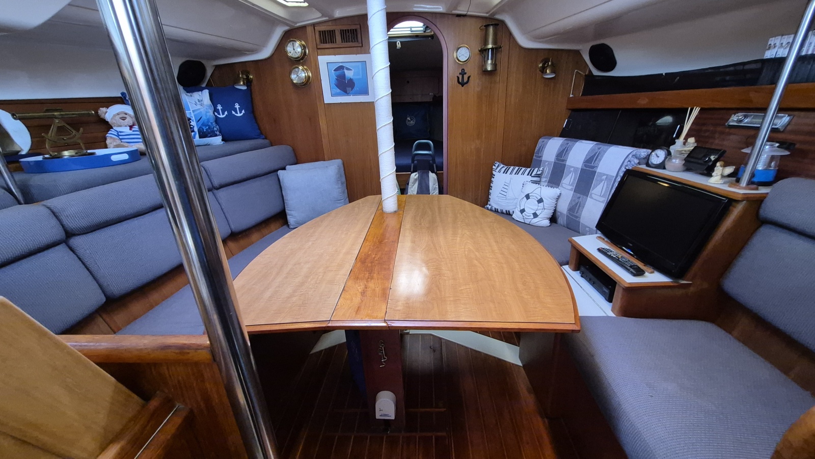 1988 Hunter Legend 37 37