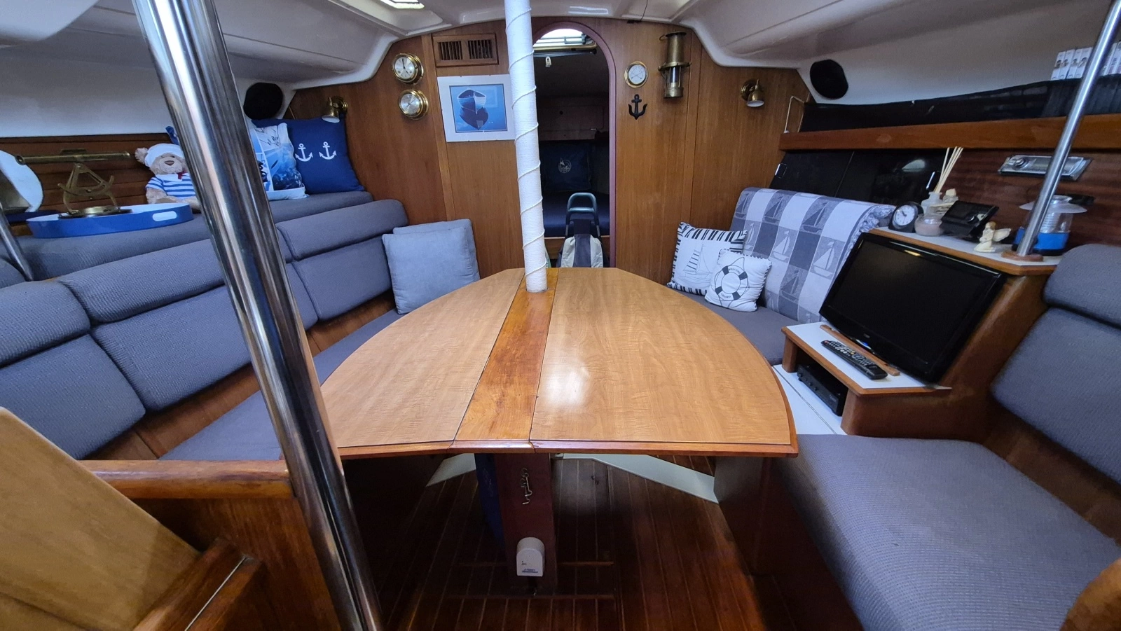 1988 Hunter Legend 37 37