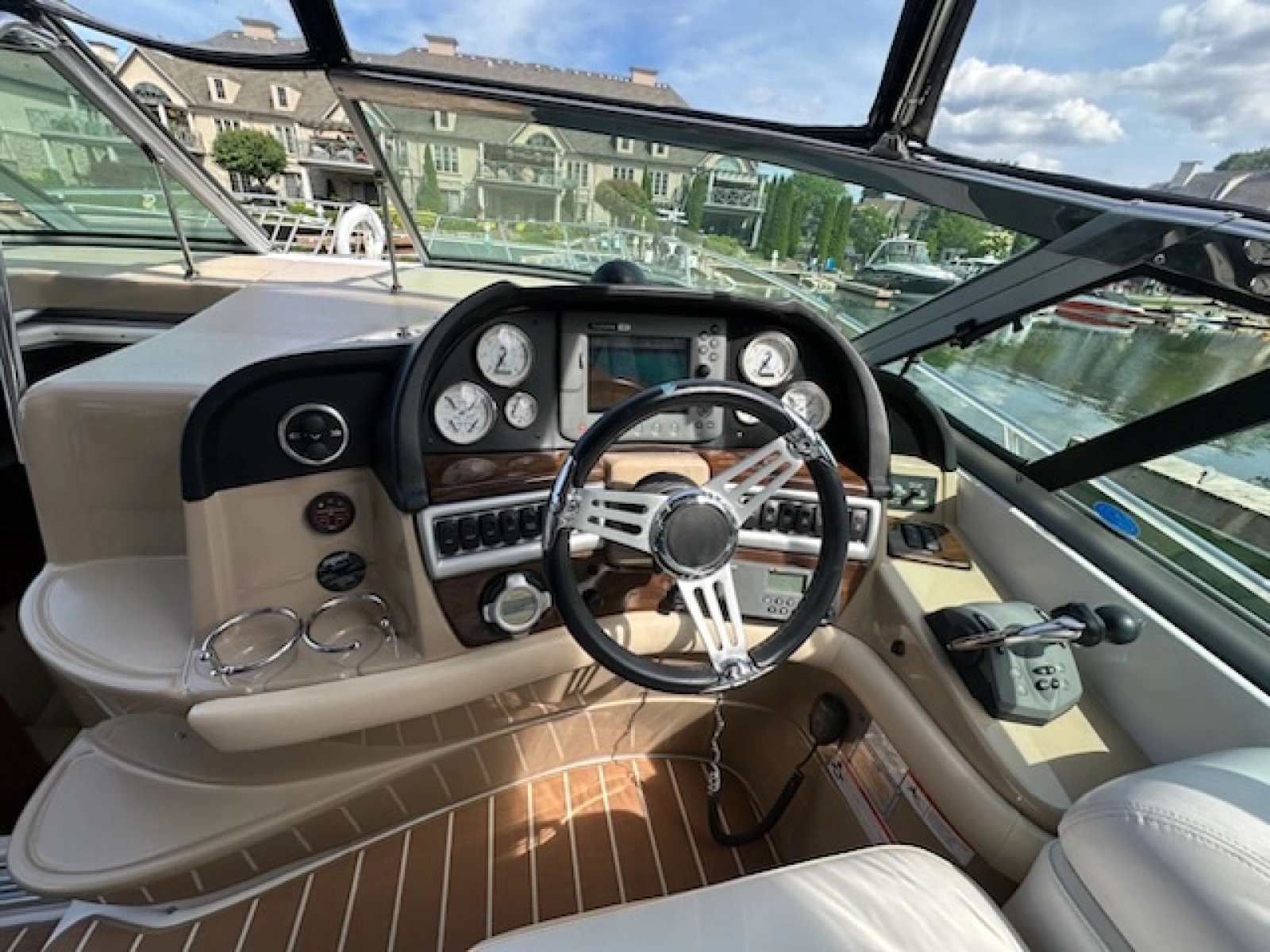 2008 Four Winns 358 Vista
