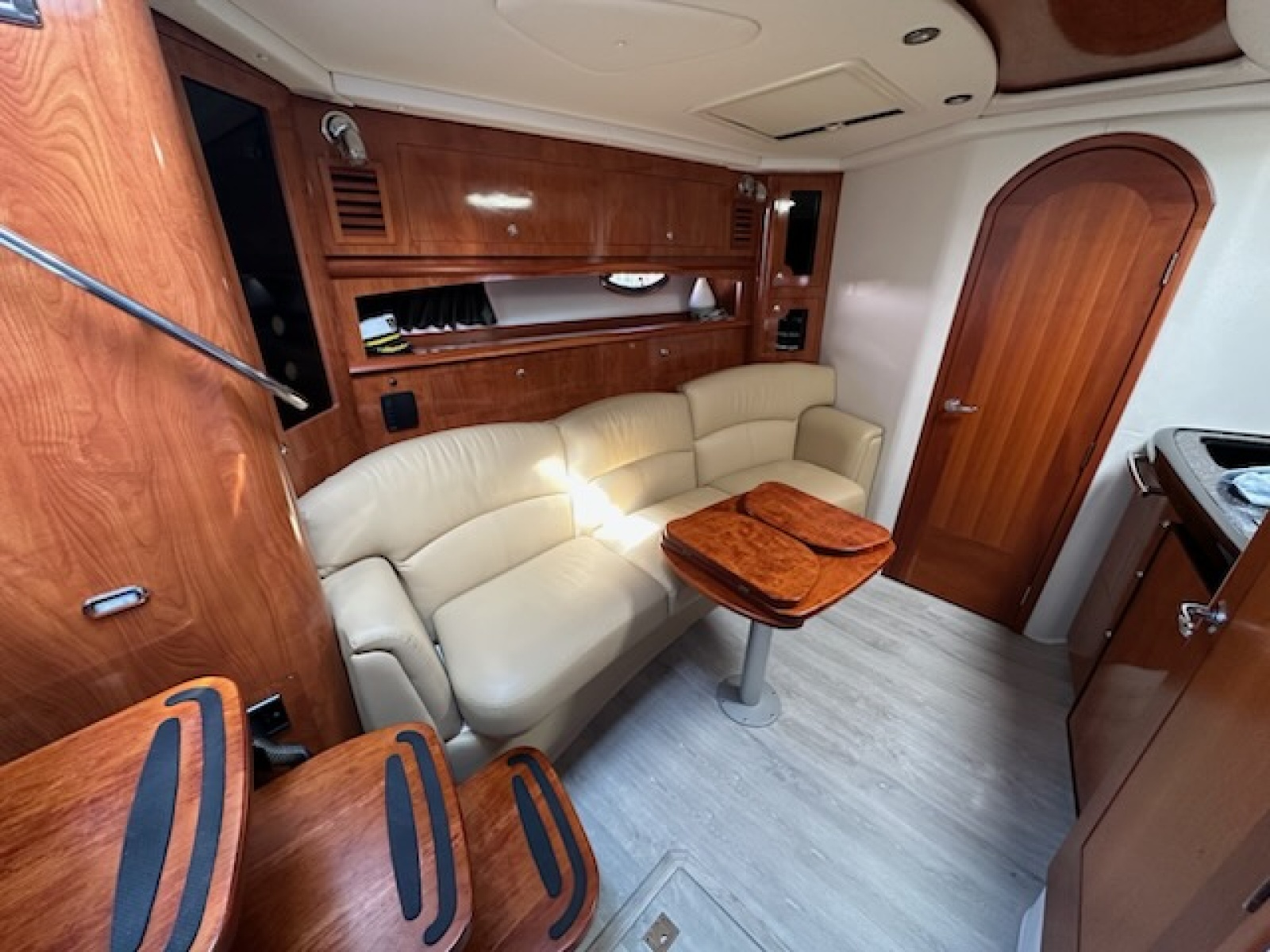 2008 Four Winns 358 Vista