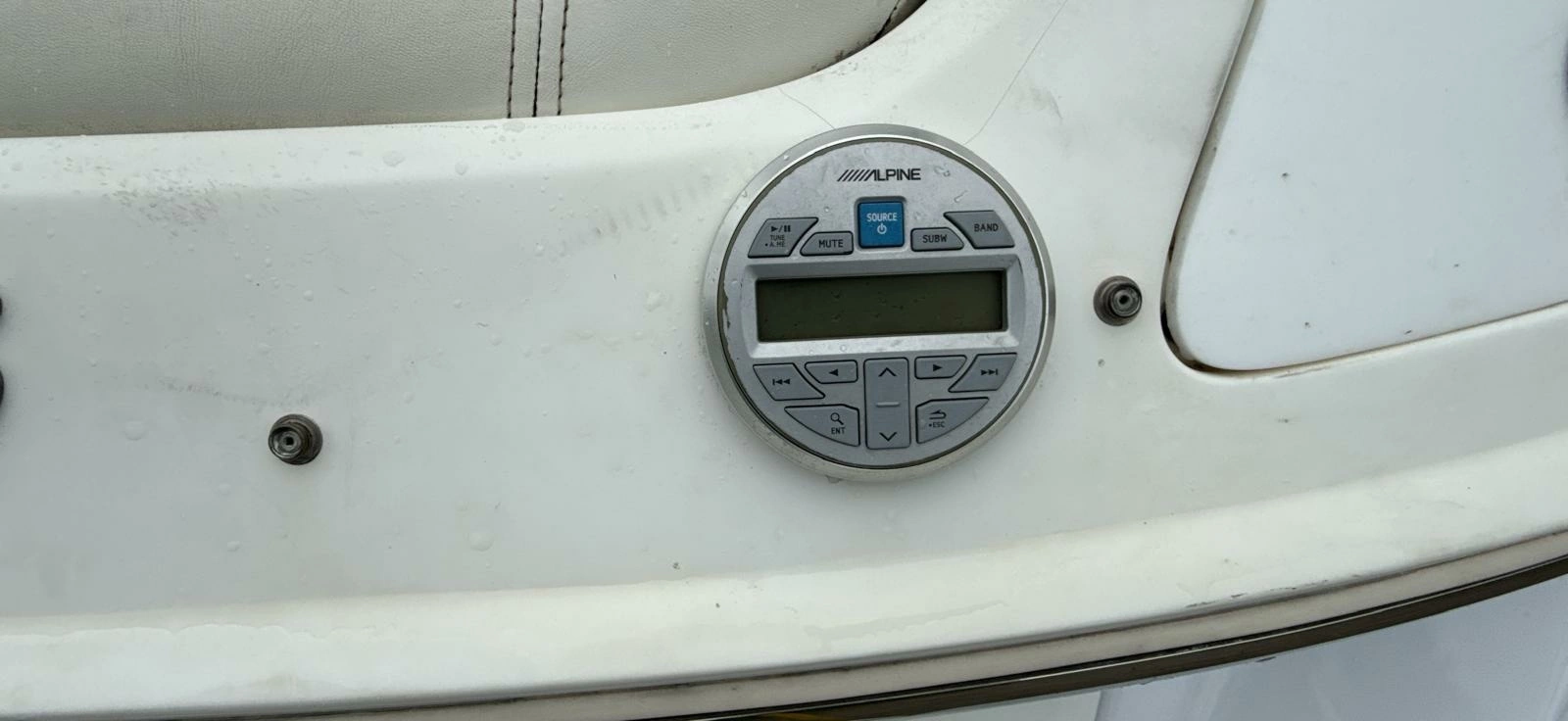 2005 Cobalt 343 34