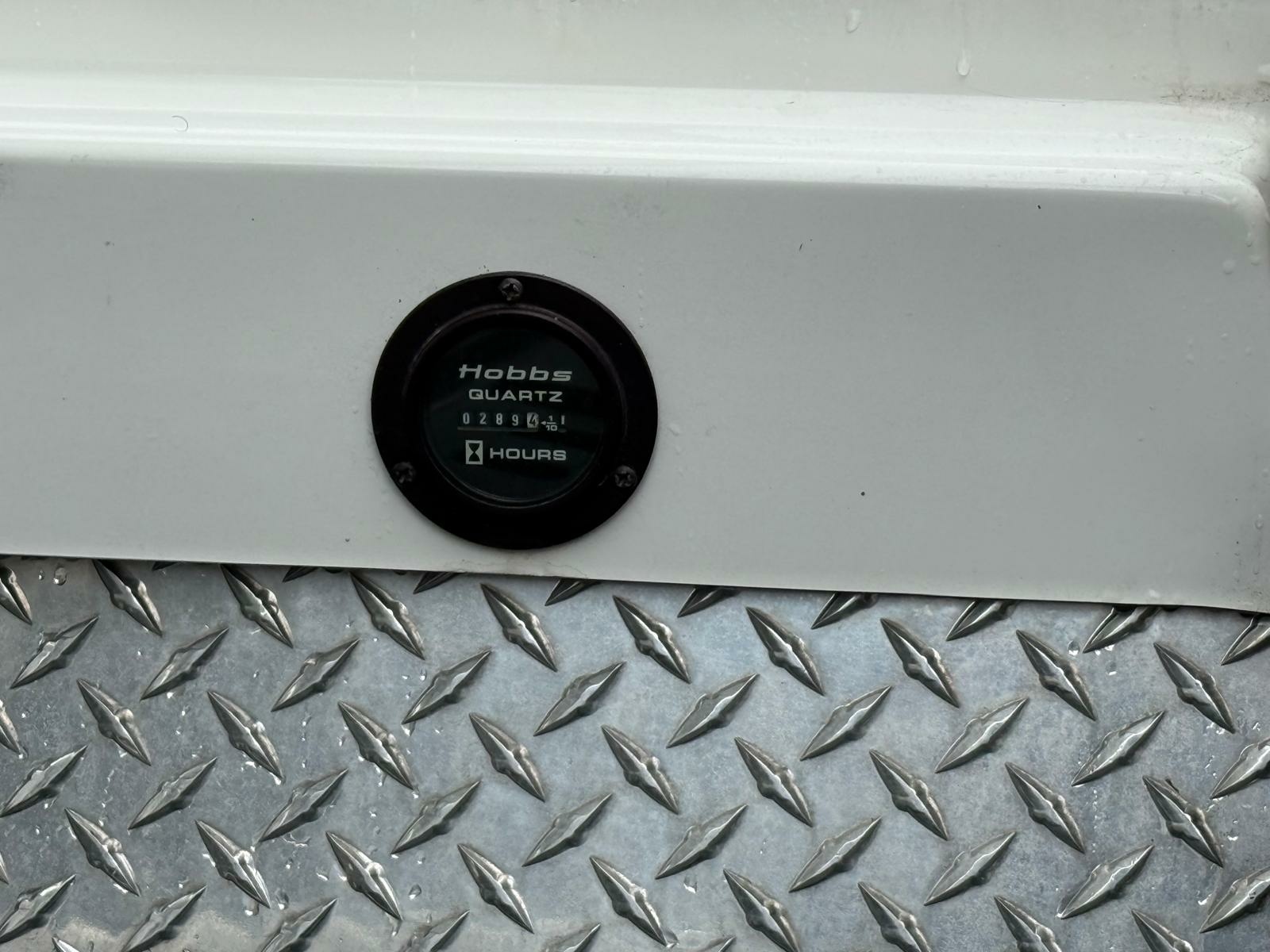 2005 Cobalt 343 34