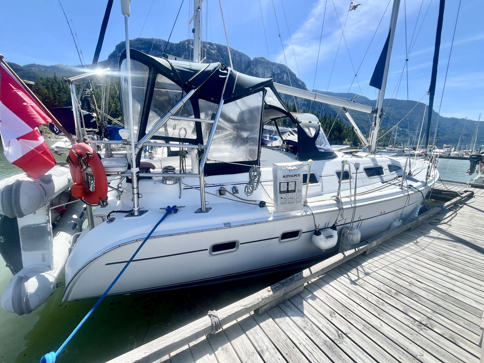 2005 Hunter  41 Aft Cabin