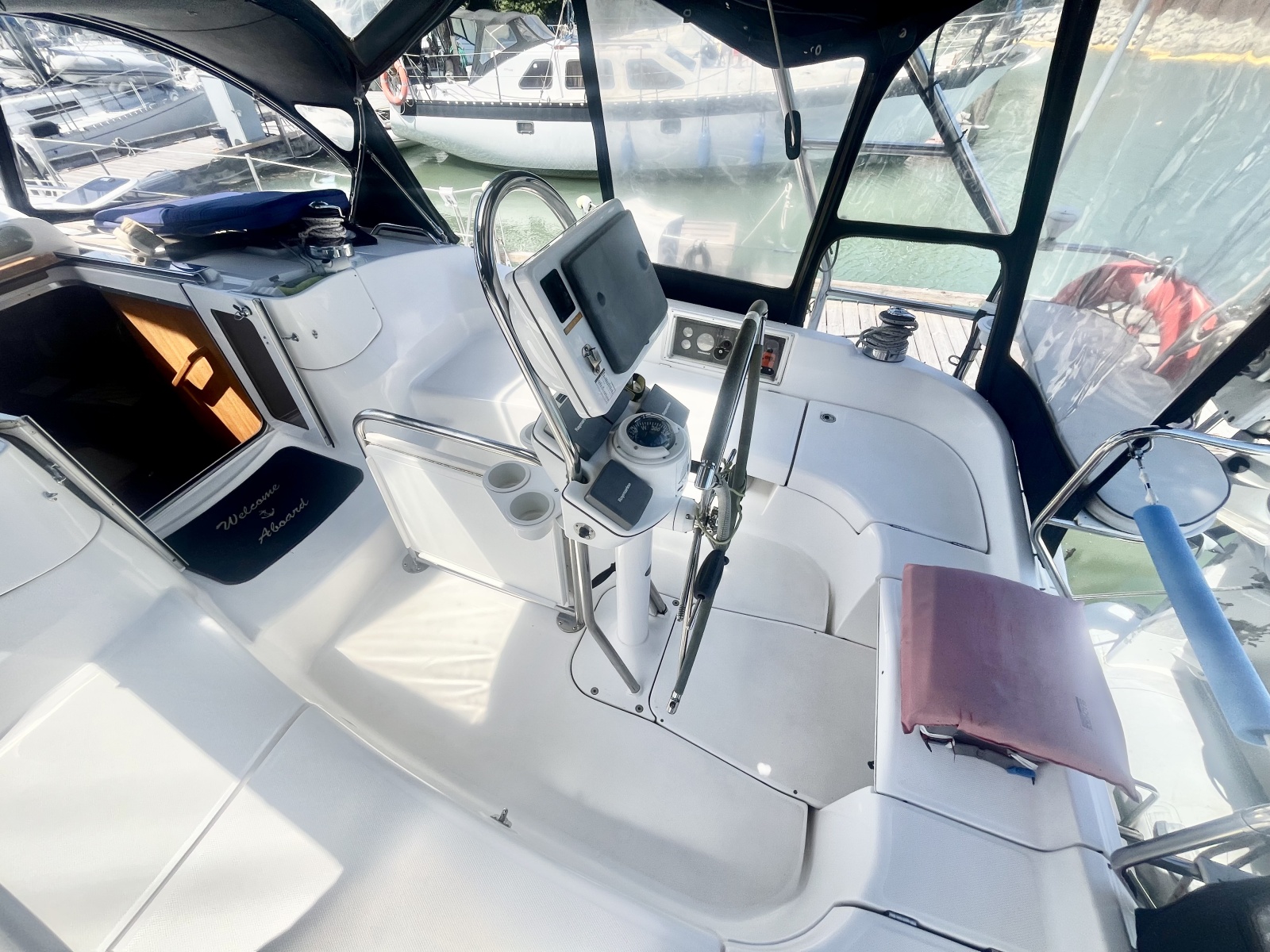 2005 Hunter  41 Aft Cabin