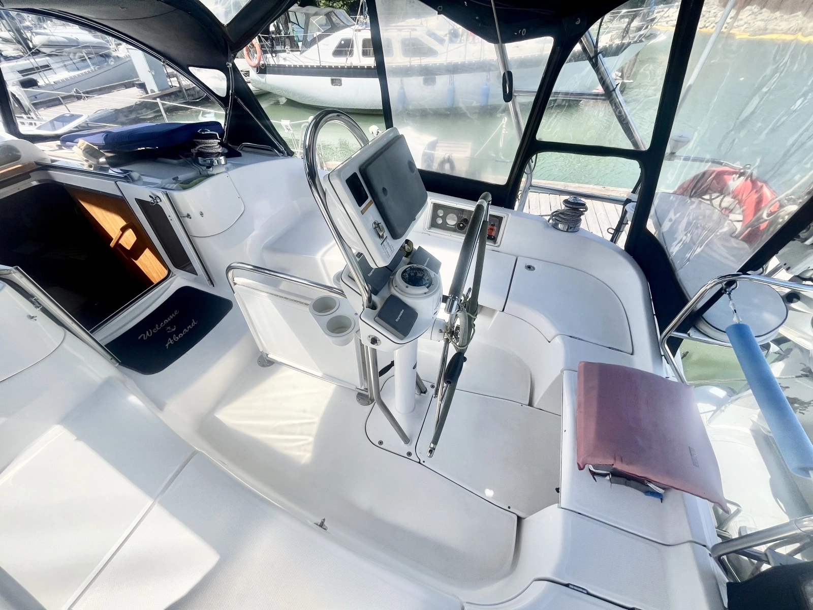 2005 Hunter  41 Aft Cabin