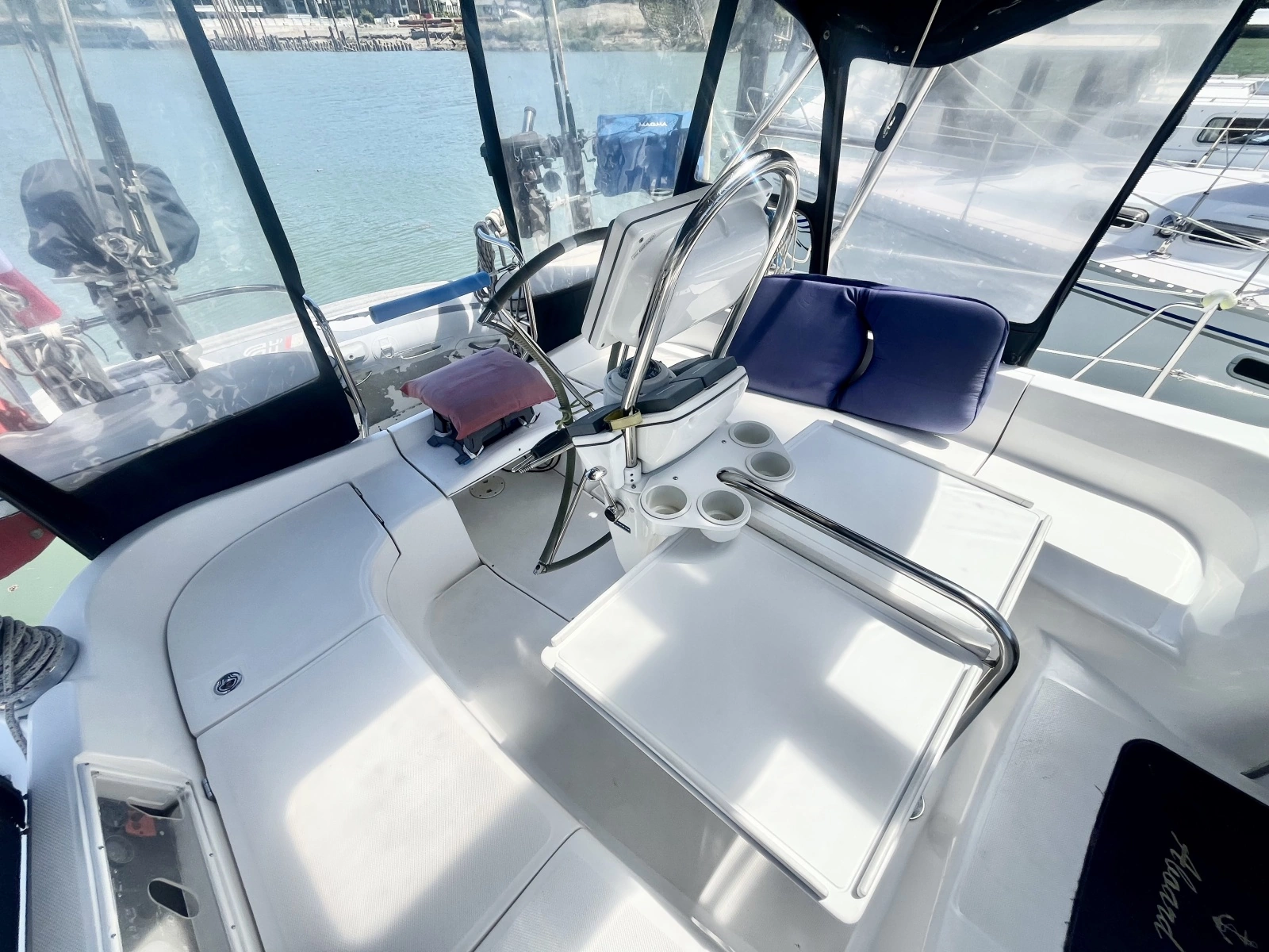 2005 Hunter  41 Aft Cabin