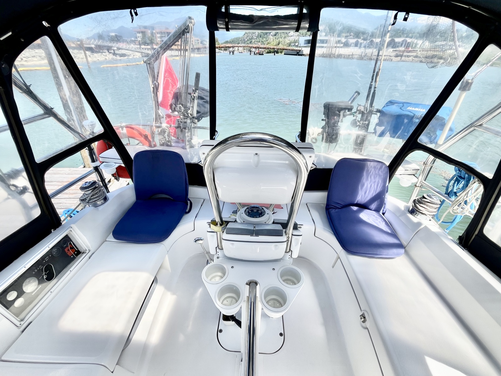 2005 Hunter  41 Aft Cabin