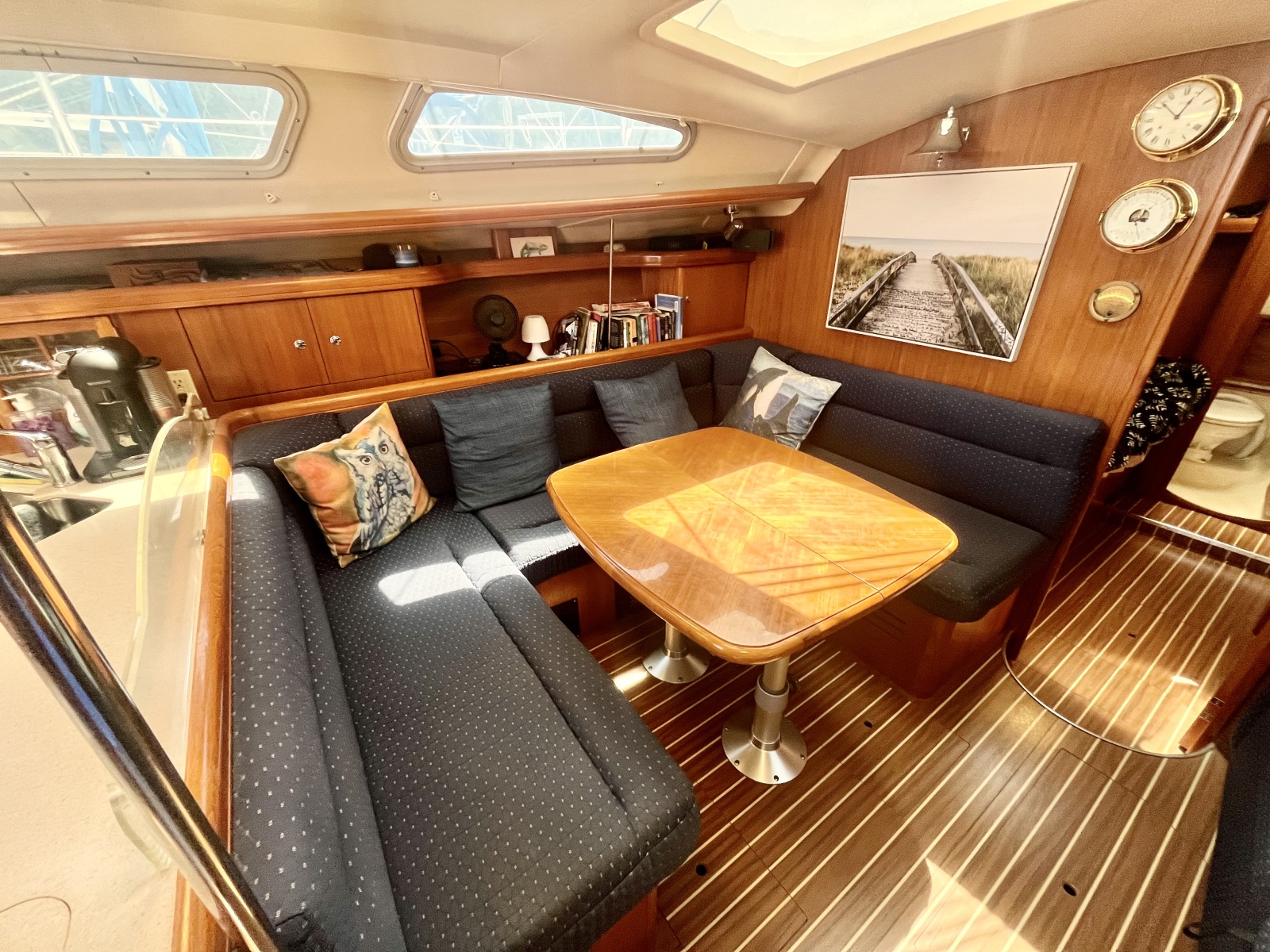 2005 Hunter  41 Aft Cabin
