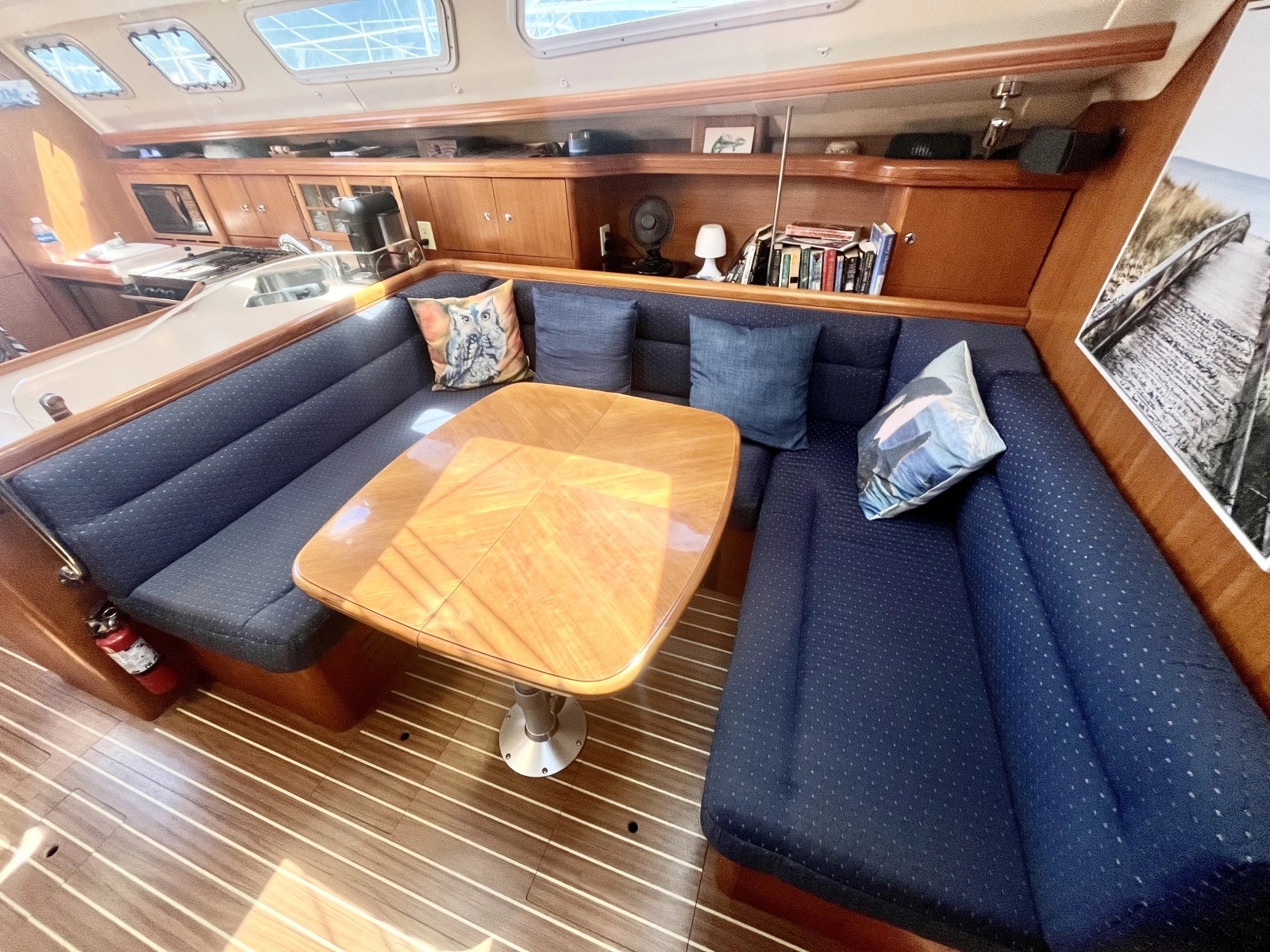 2005 Hunter  41 Aft Cabin