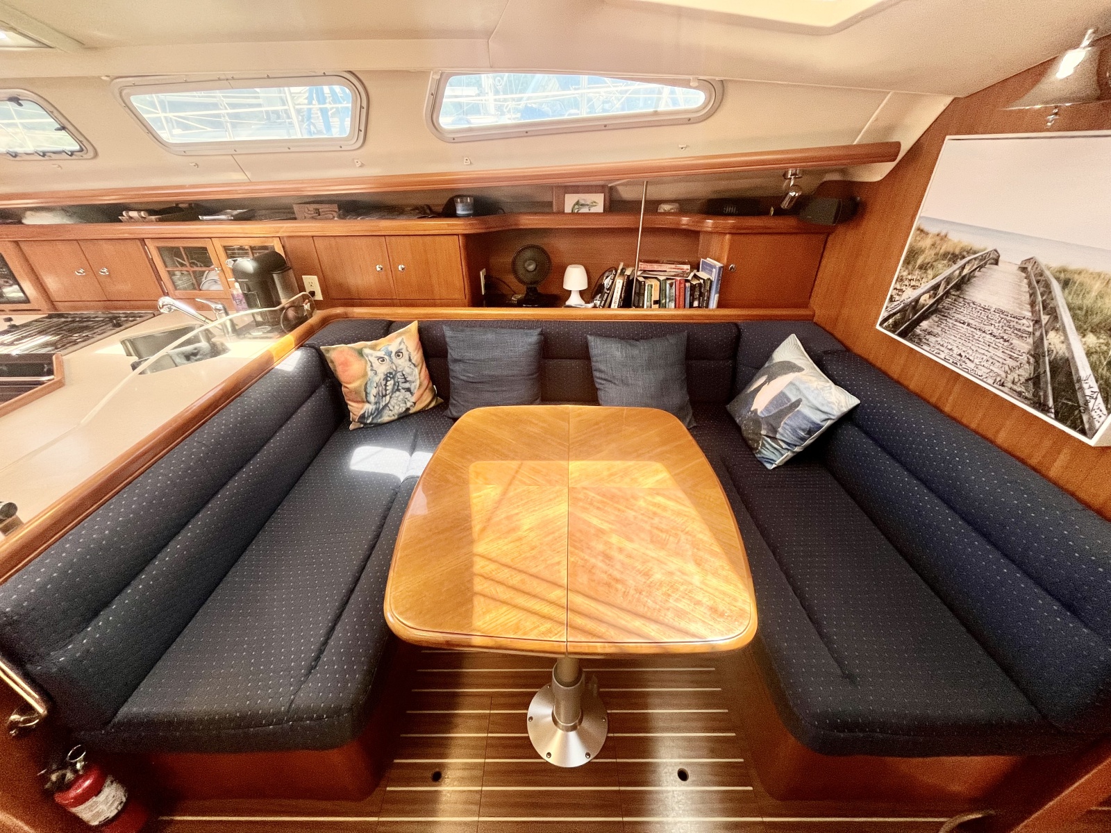 2005 Hunter  41 Aft Cabin