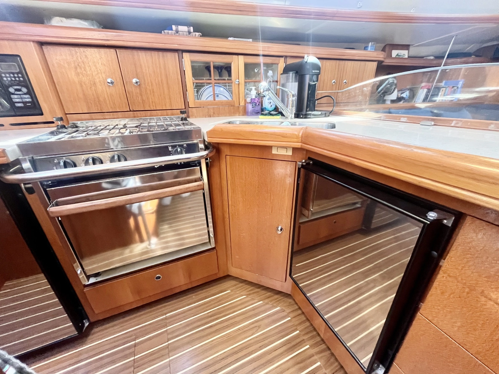 2005 Hunter  41 Aft Cabin