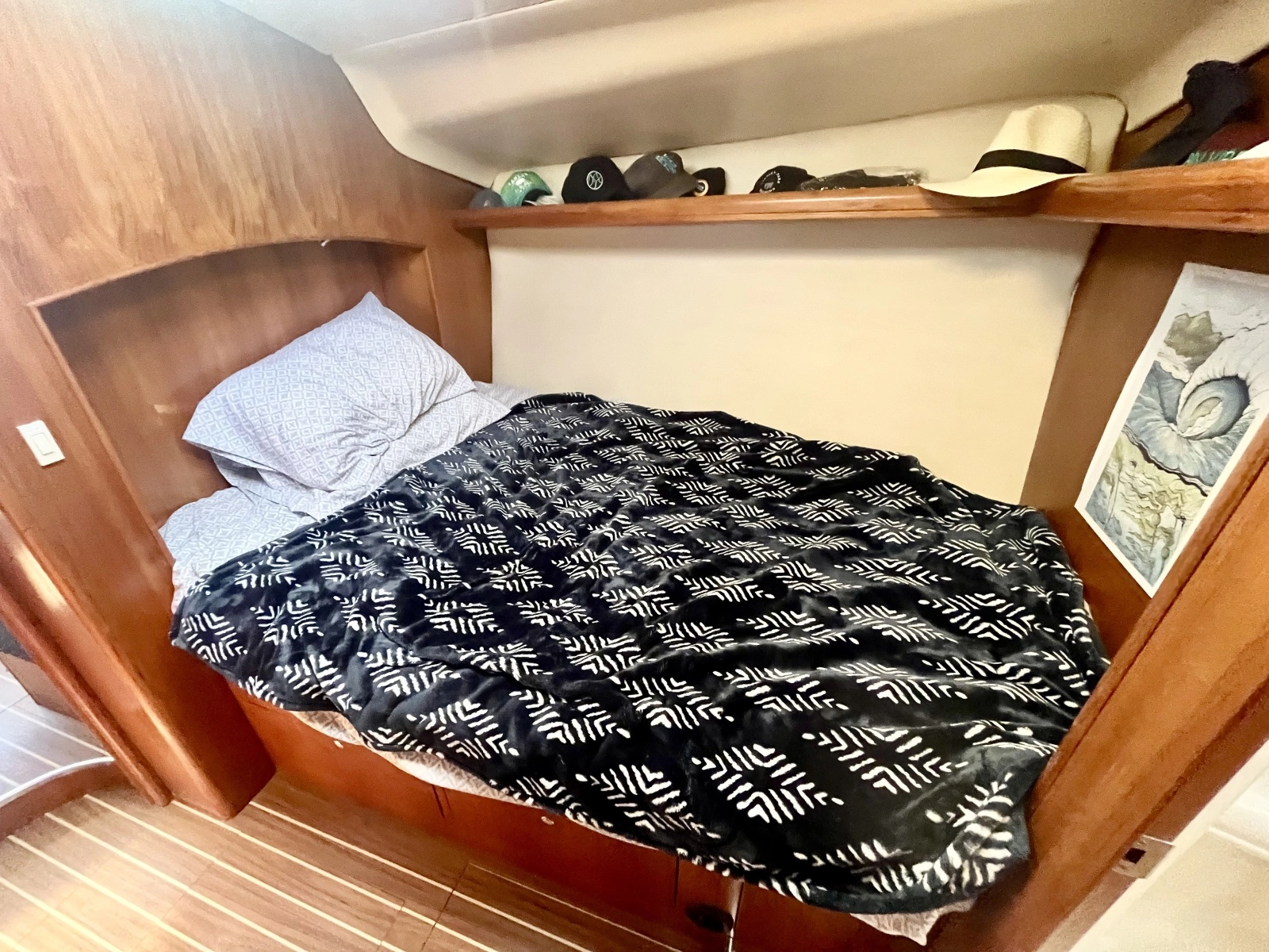 2005 Hunter  41 Aft Cabin