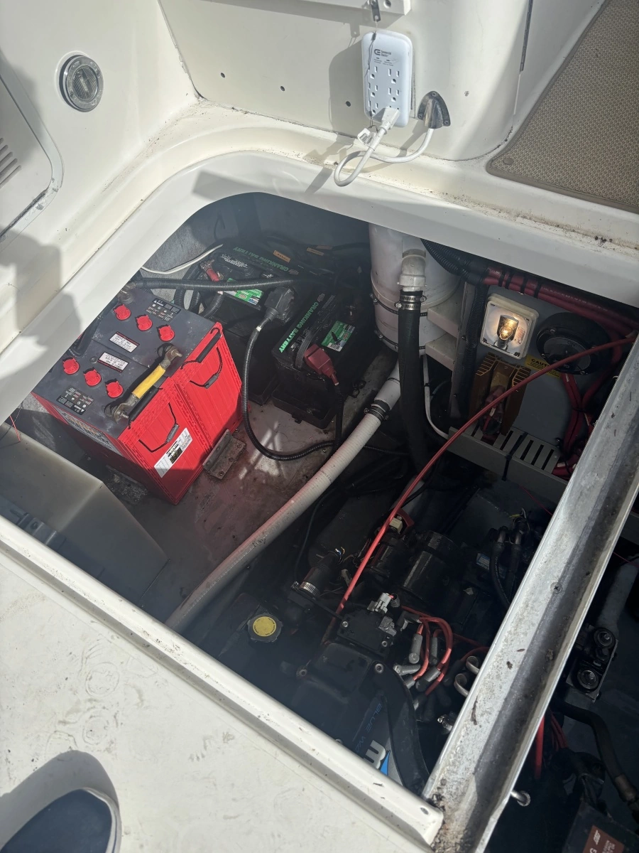 1996 Sea Ray 370 Sundancer 37