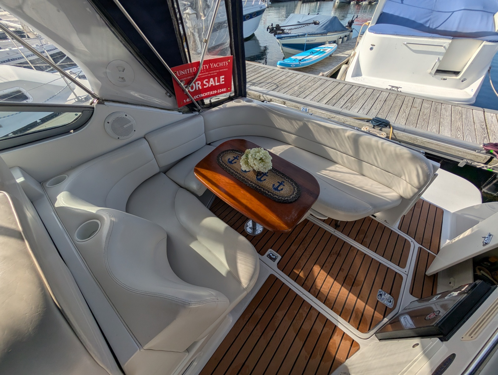 2000 Four Winns 298 Vista 29