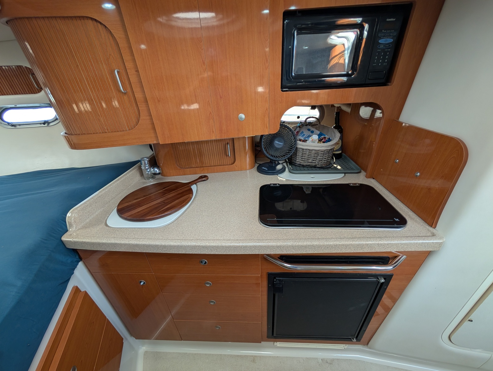 2000 Four Winns 298 Vista 29