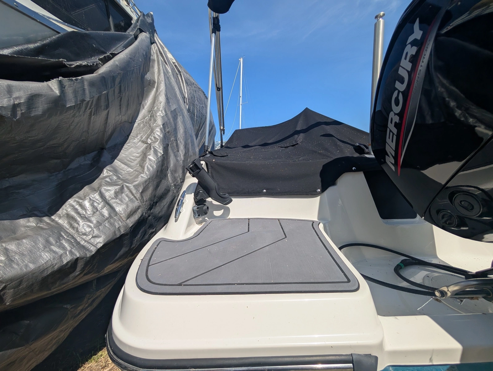 2023 Bayliner Element M17