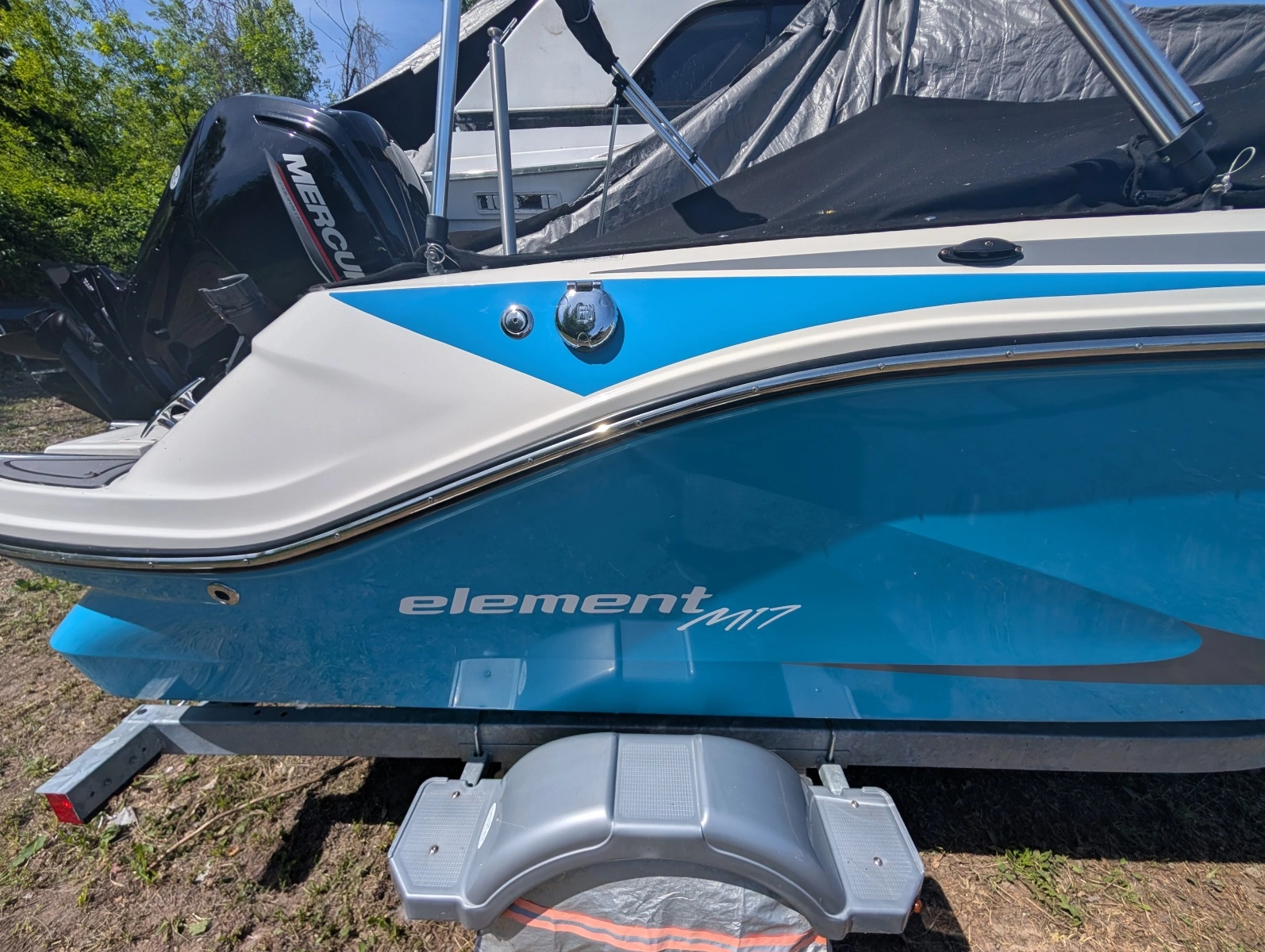 2023 Bayliner Element M17