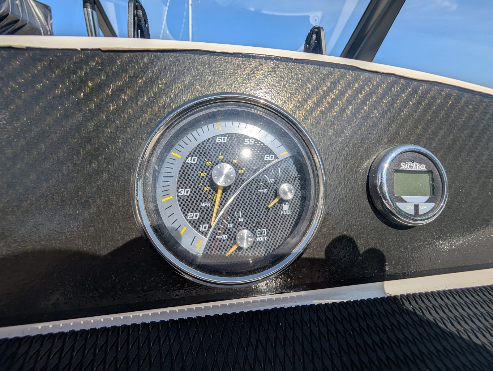 2023 Bayliner Element M17