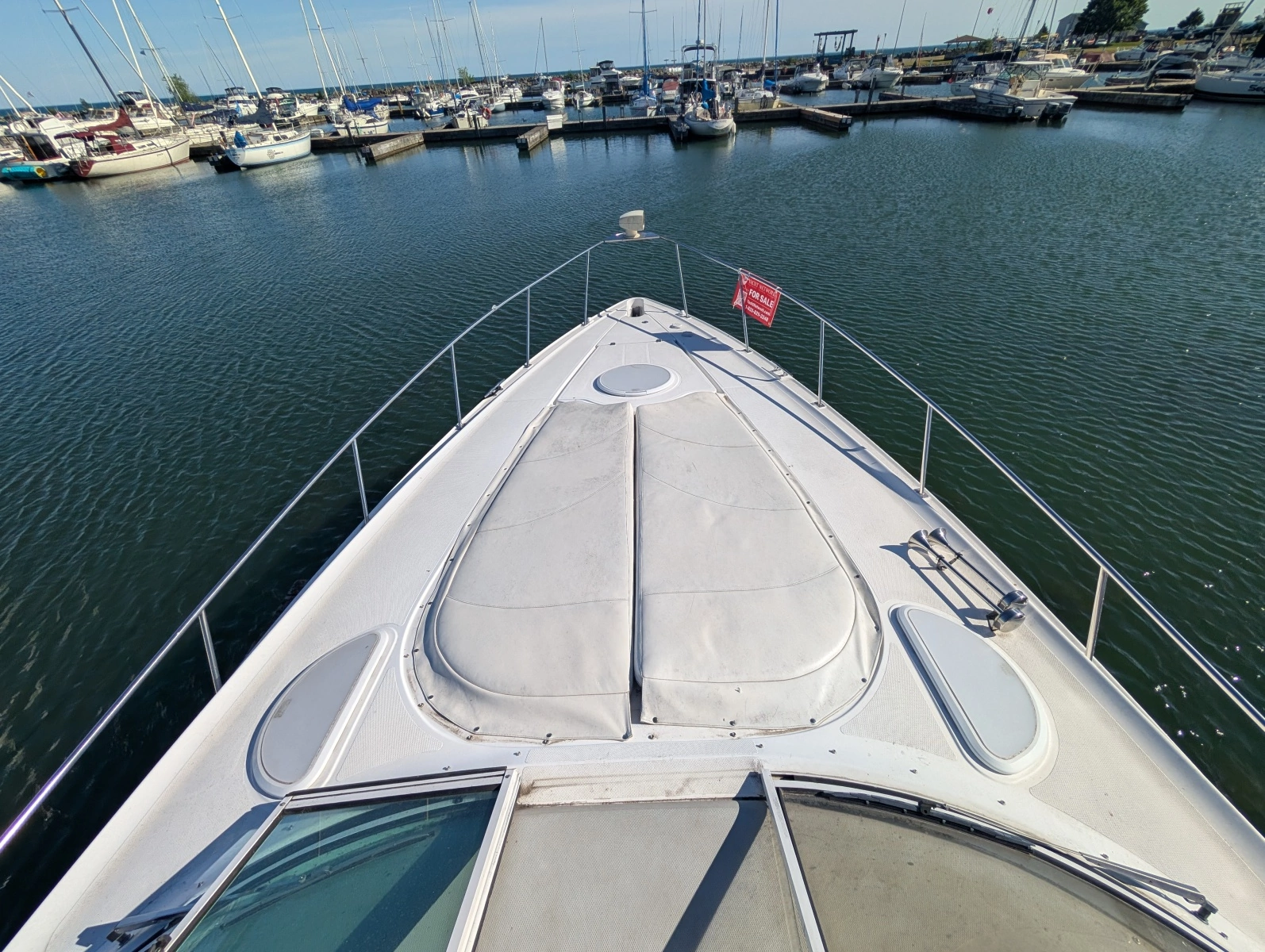 2002 Cruisers Yachts 3672 40