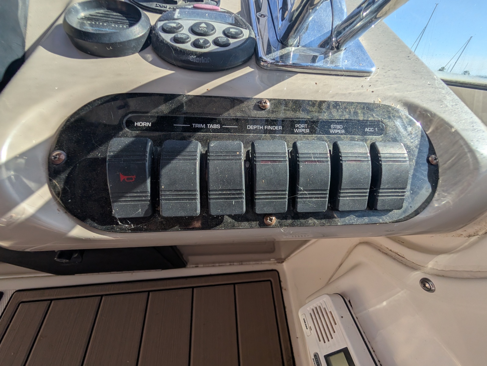 2002 Cruisers Yachts 3672 40