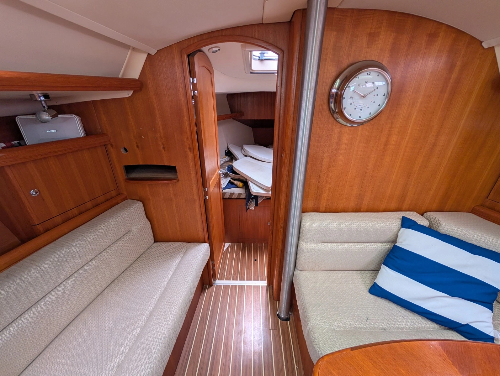 2006 Hunter 38