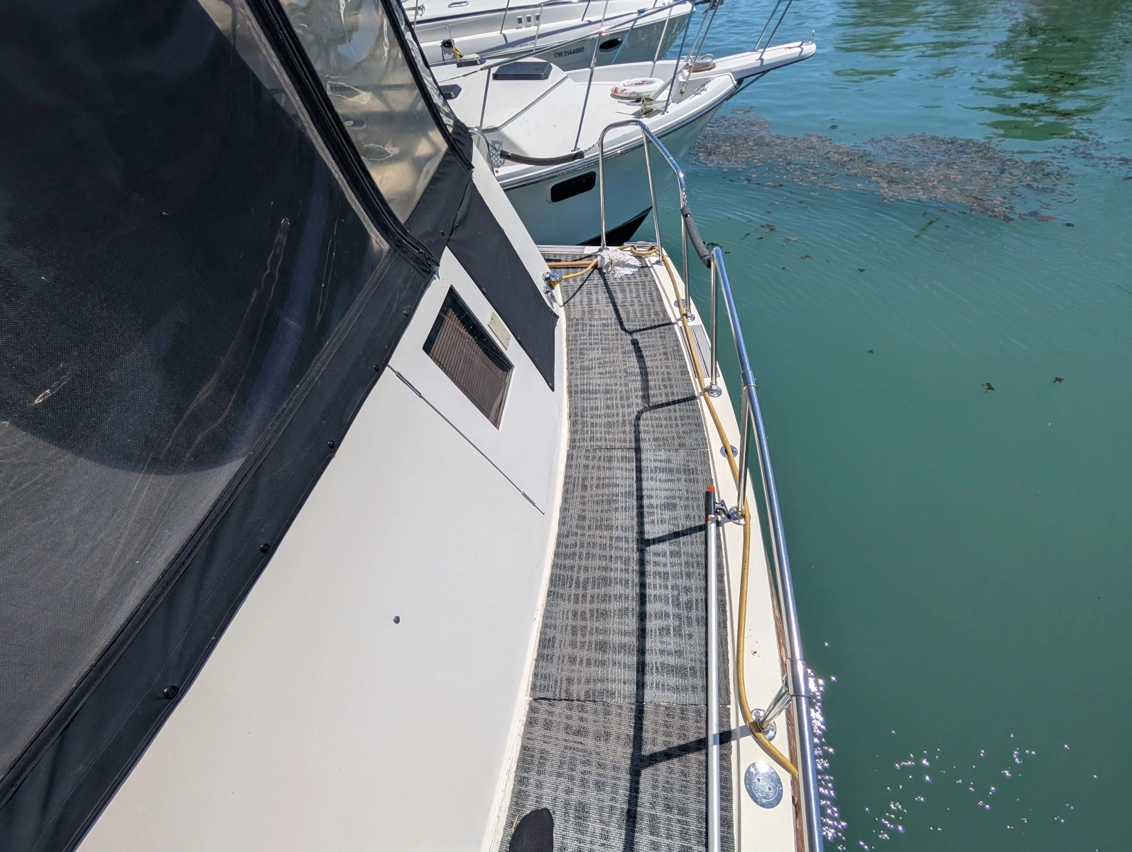1977 Trojan 36 Tri-Cabin 36