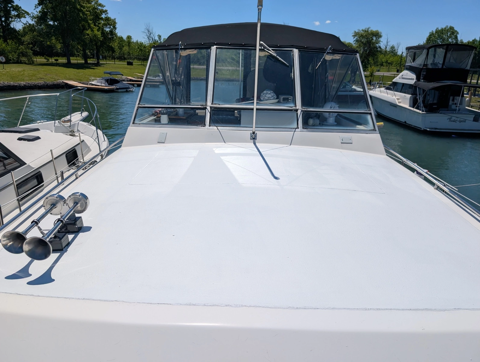 1977 Trojan 36 Tri-Cabin 36