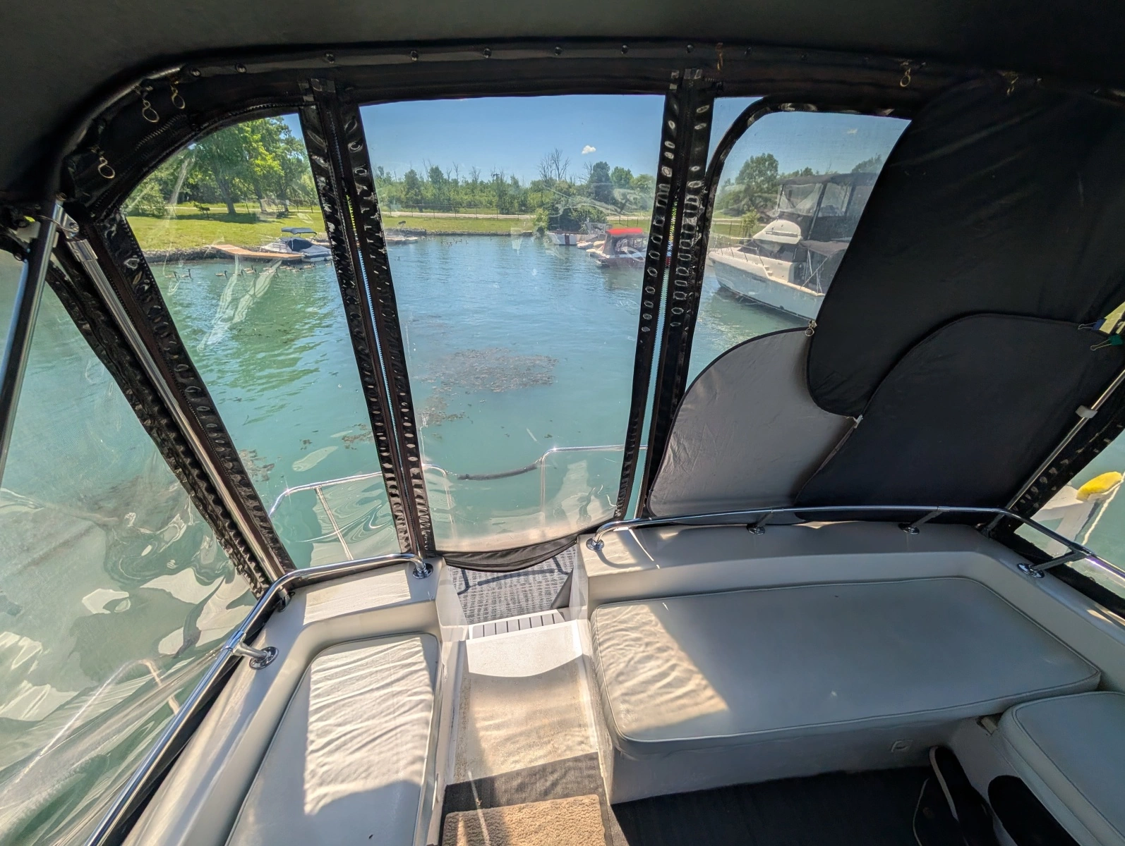 1977 Trojan 36 Tri-Cabin 36