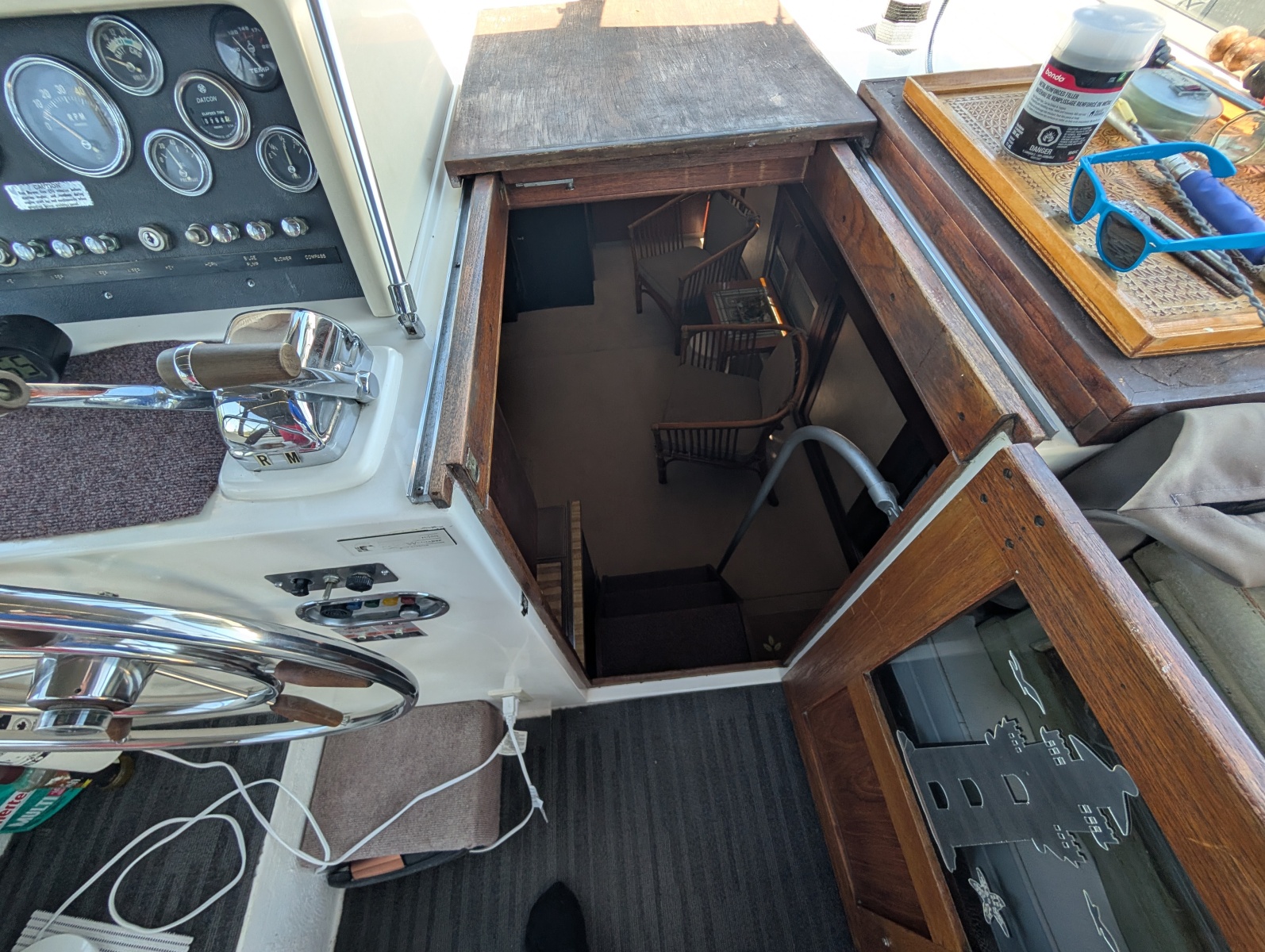 1977 Trojan 36 Tri-Cabin 36